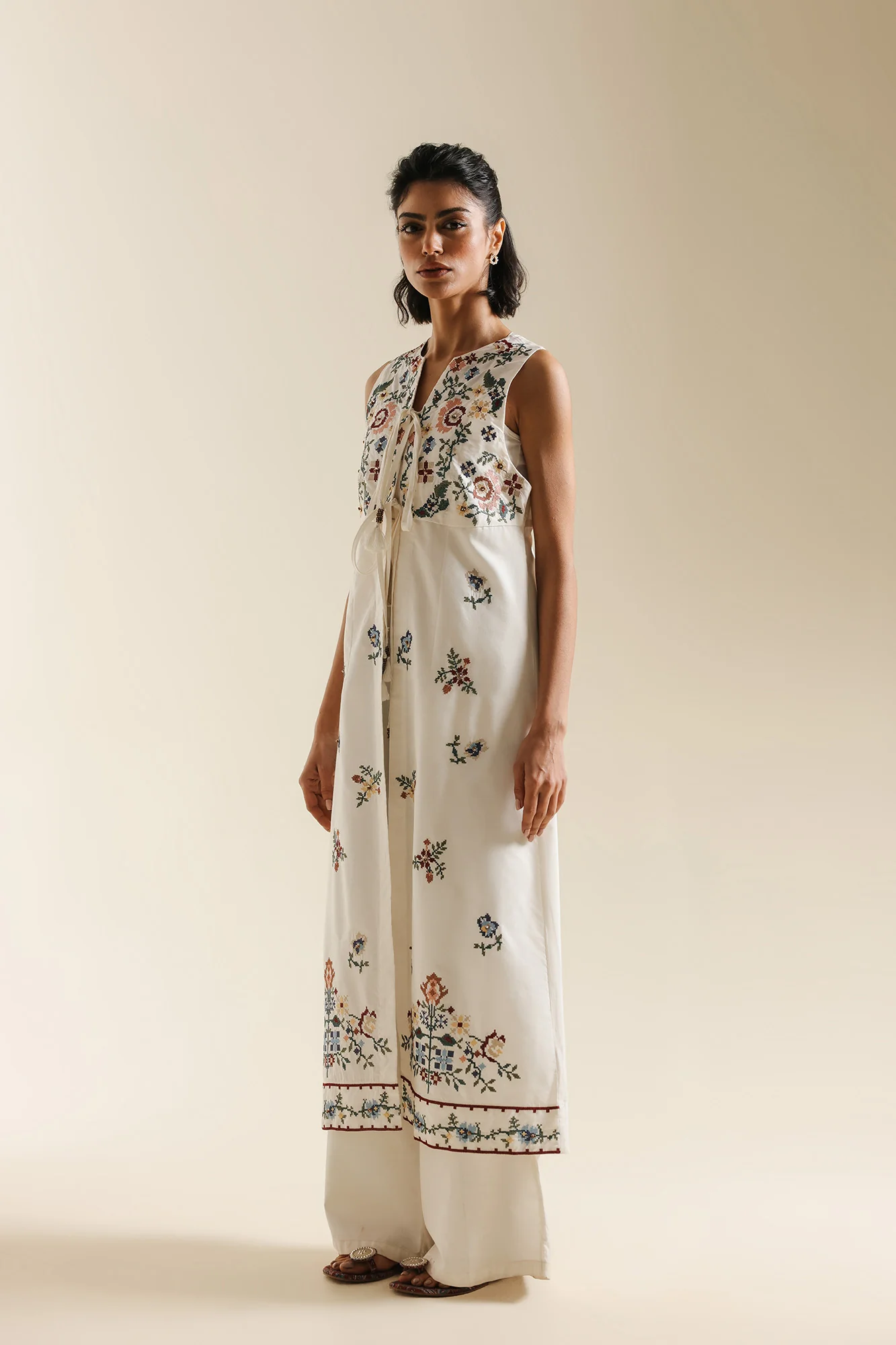 DRESS (E0724/119/005) - Image 10