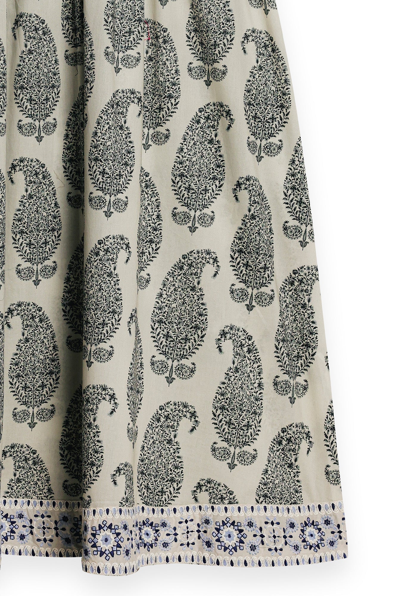 DRESS (S3E119/002/0523) - Image 10