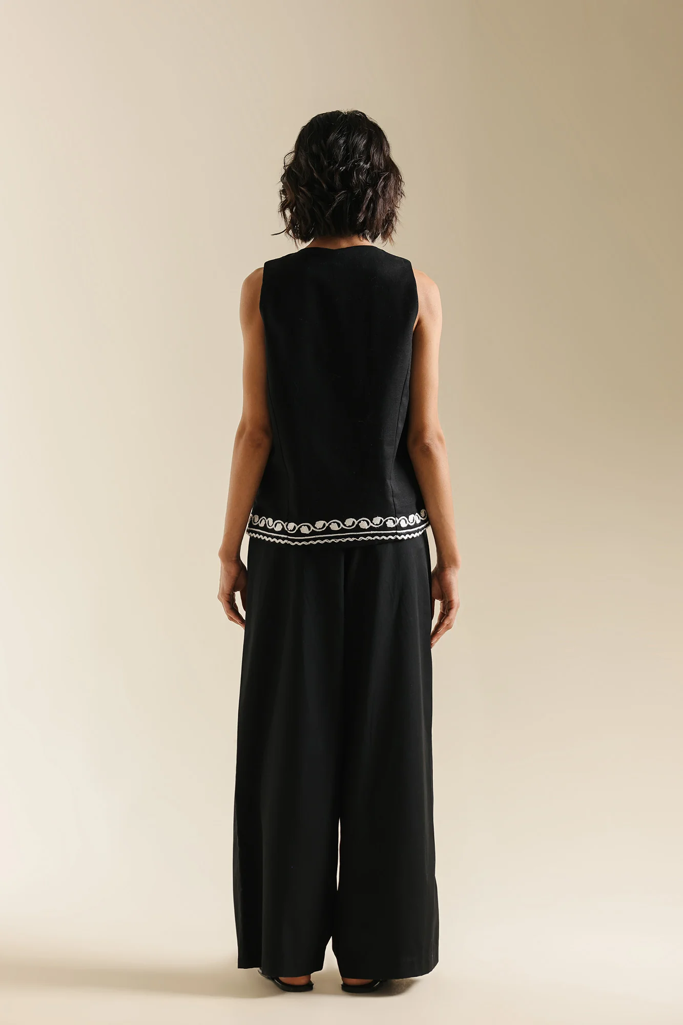 EMBROIDERED WAISTCOAT (E0672/119/902) - Image 4