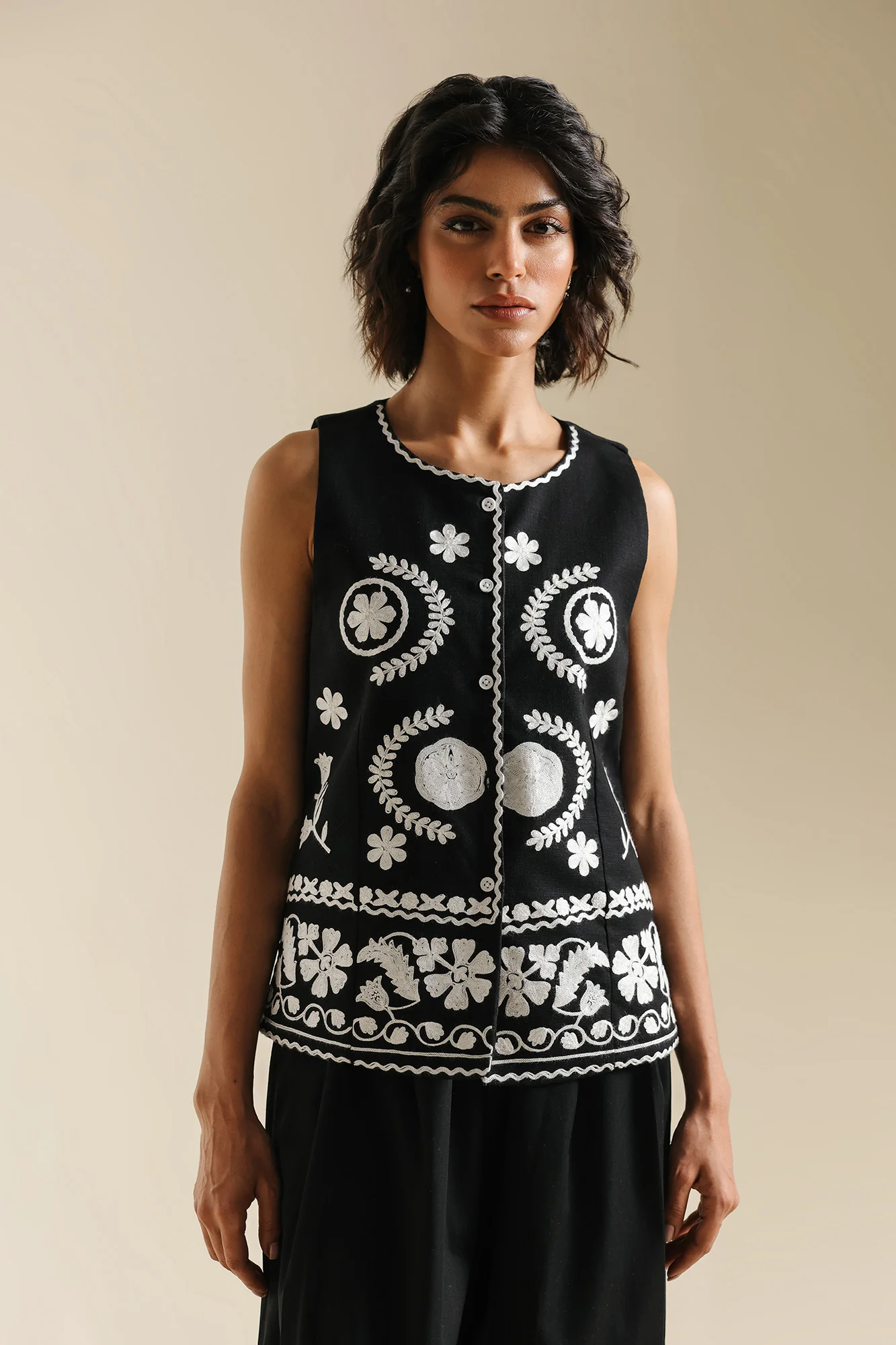 EMBROIDERED WAISTCOAT (E0672/119/902) - Image 5
