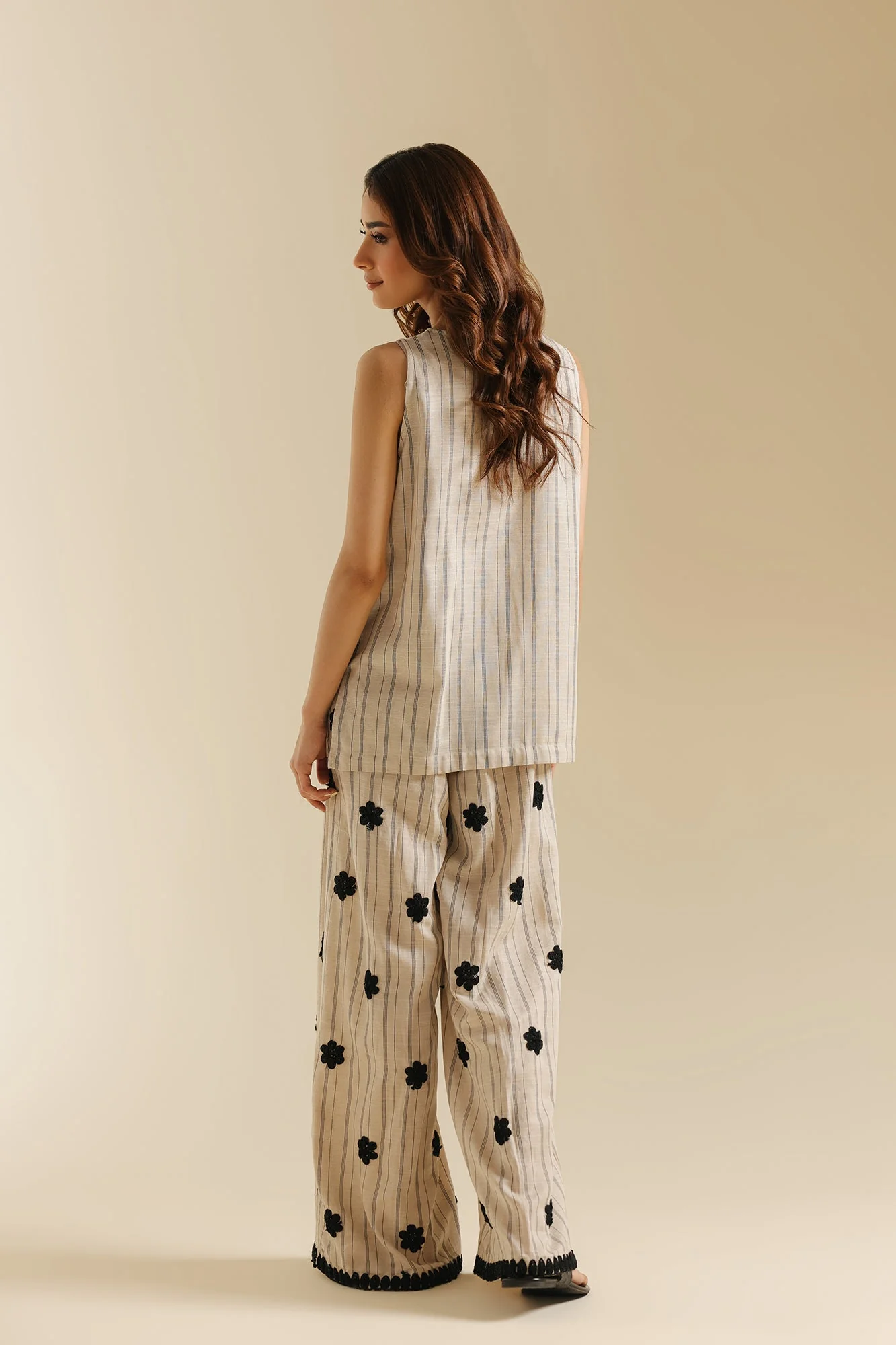 EMBROIDERED SUIT (E0726/119/002) - Image 3