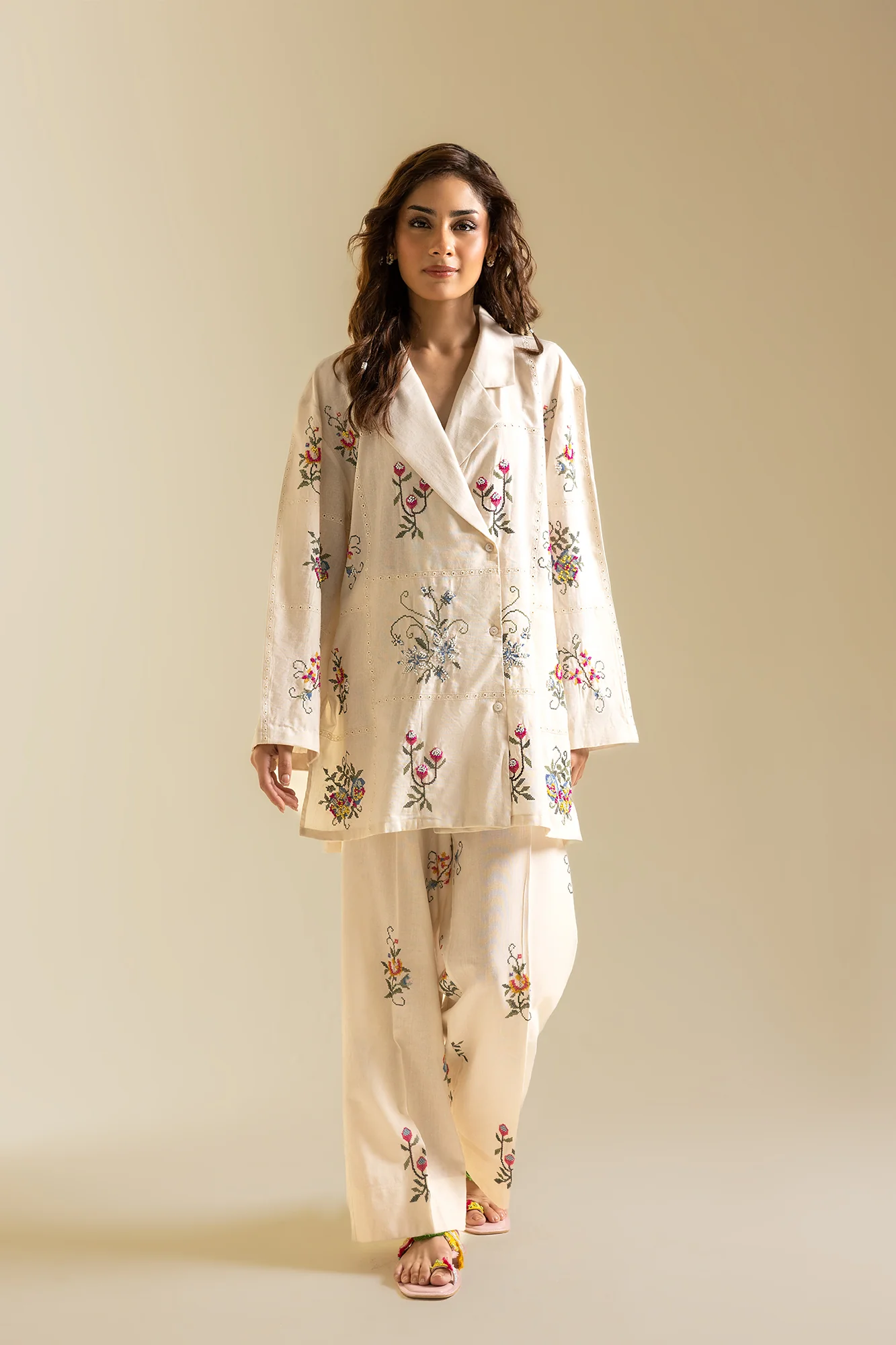 EMBROIDERED SUIT (S2E119/002/0551) - Image 2