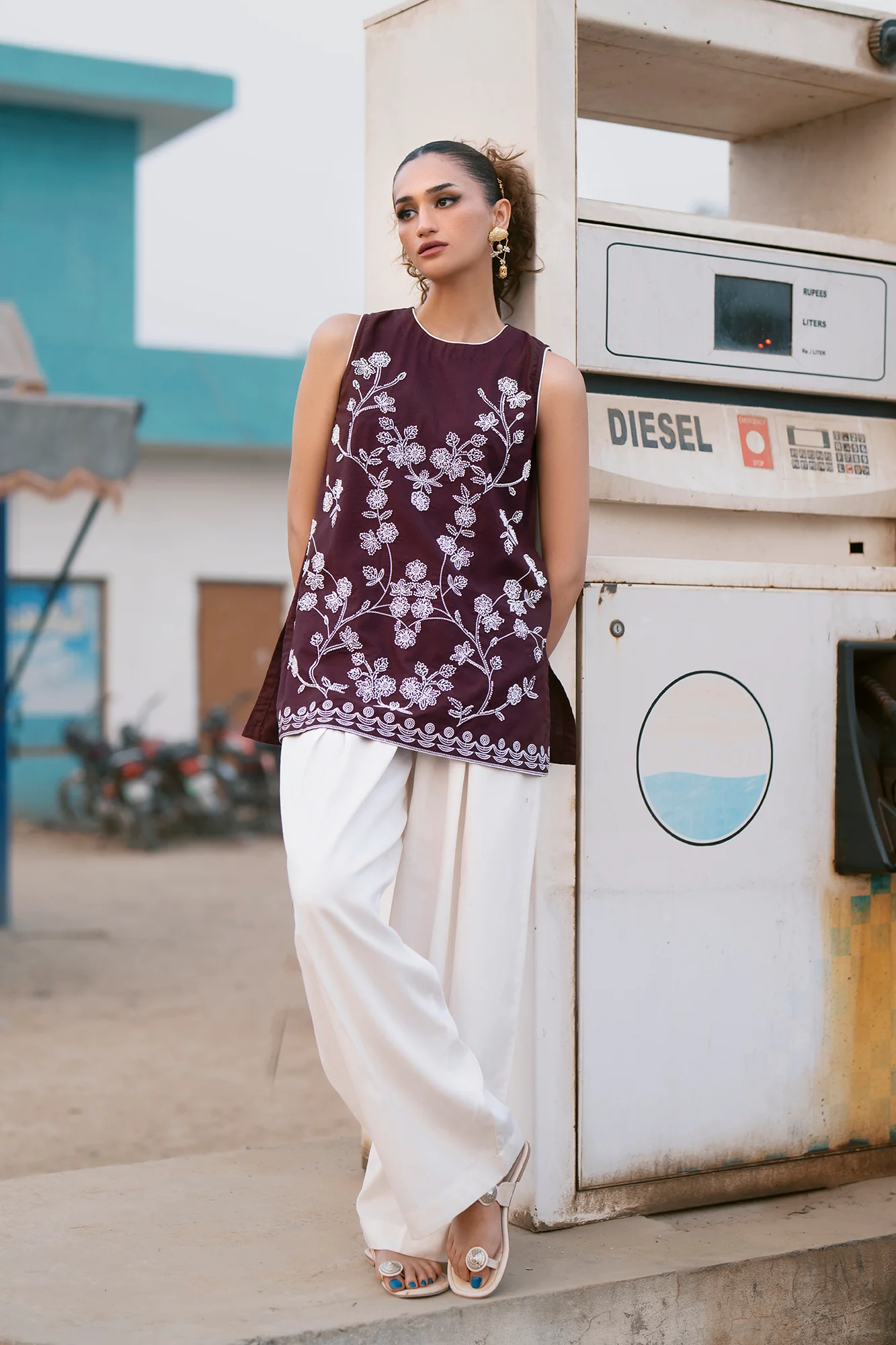 TOP (E0676/119/317) - Image 2