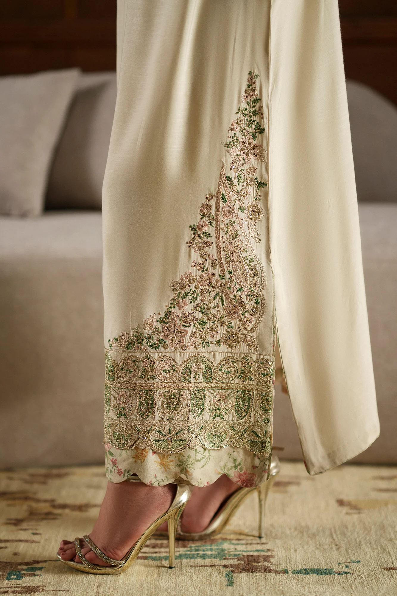 EMBROIDERED KAFTAN (E1112/104/006) - Image 8