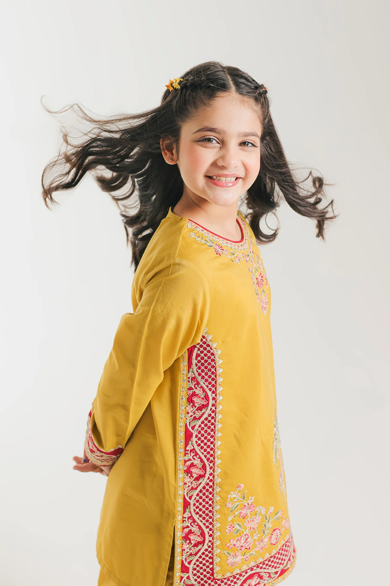 EMBROIDERED SUIT (E0922/404/104 E0922/304/104)