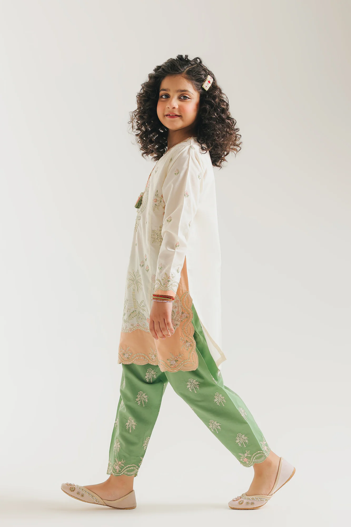 EMBROIDERED SUIT (E0925/404/005 E0925/304/005) - Image 3