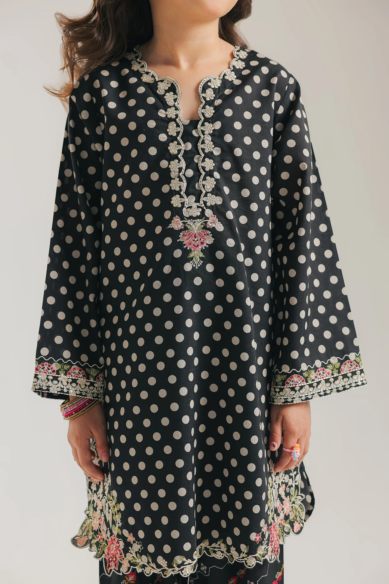 EMBROIDERED SUIT (E0995/404/901 E0995/304/901) - Image 7