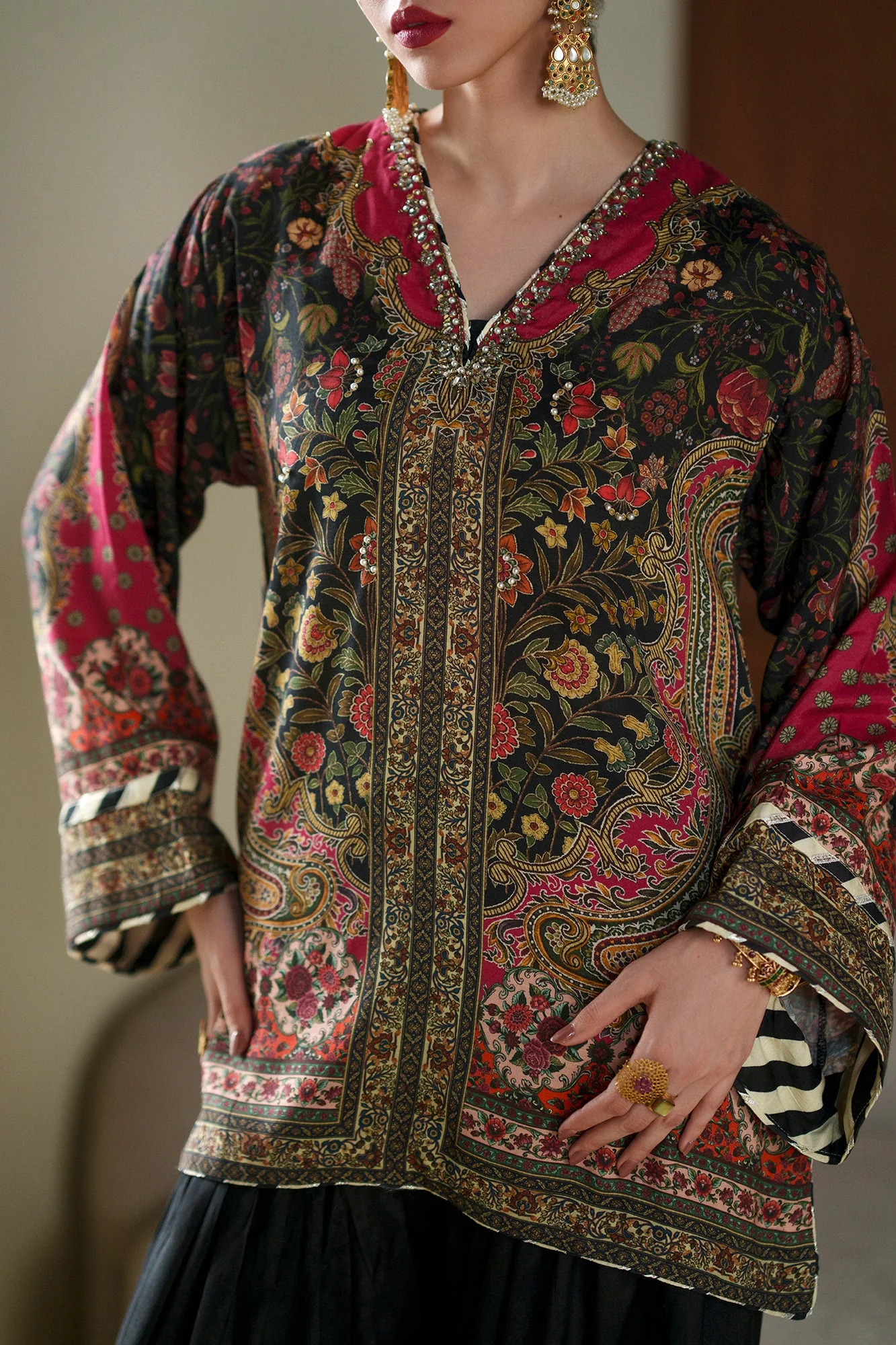 EMBROIDERED SUIT (E1072/104/902) - Image 6