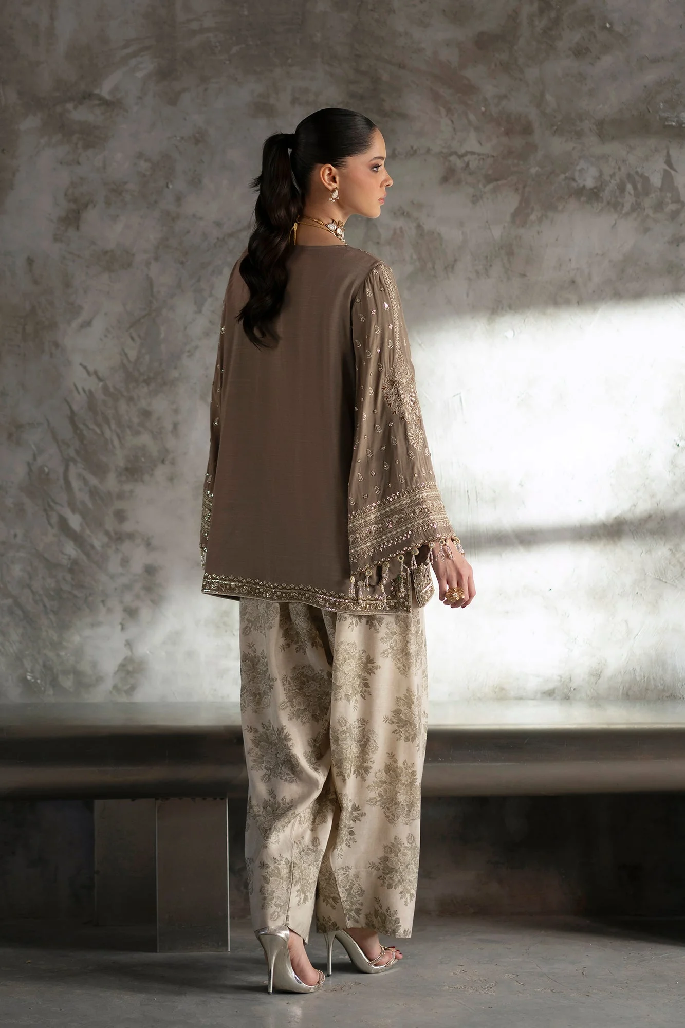 EMBROIDERED SUIT (E1085/104/118) - Image 5