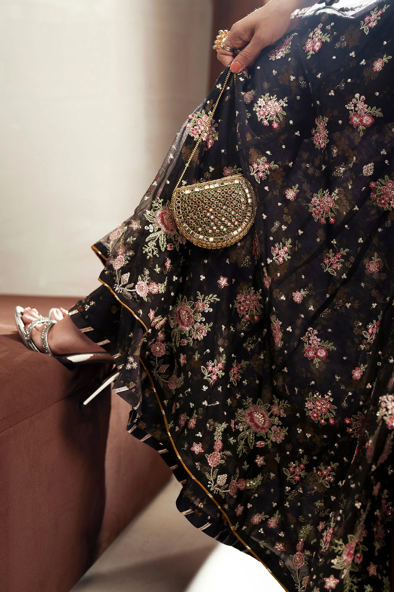 EMBROIDERED SUIT (E1092/104/902) - Image 5