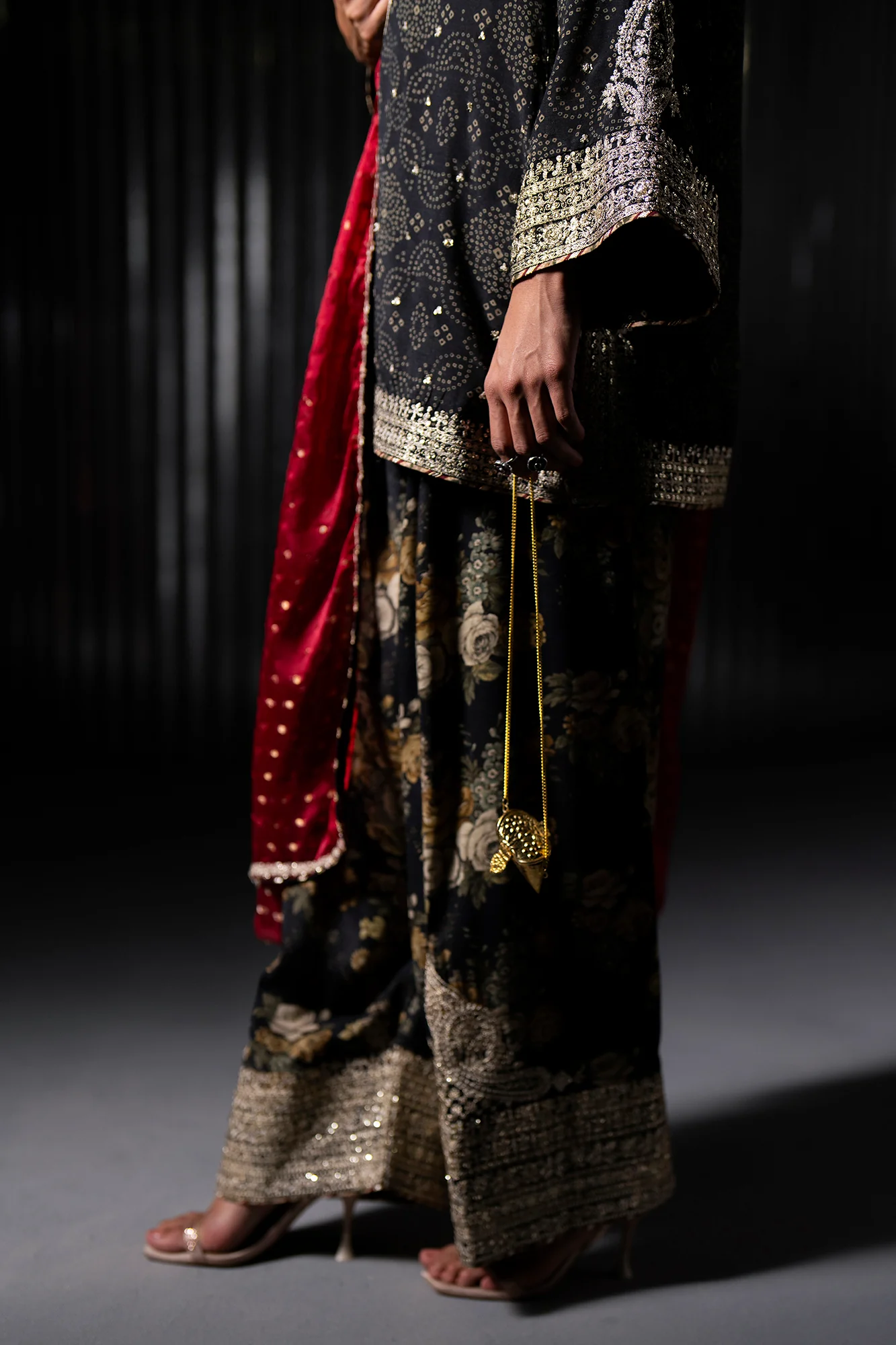 EMBROIDERED SUIT (E1101/104/902) - Image 5