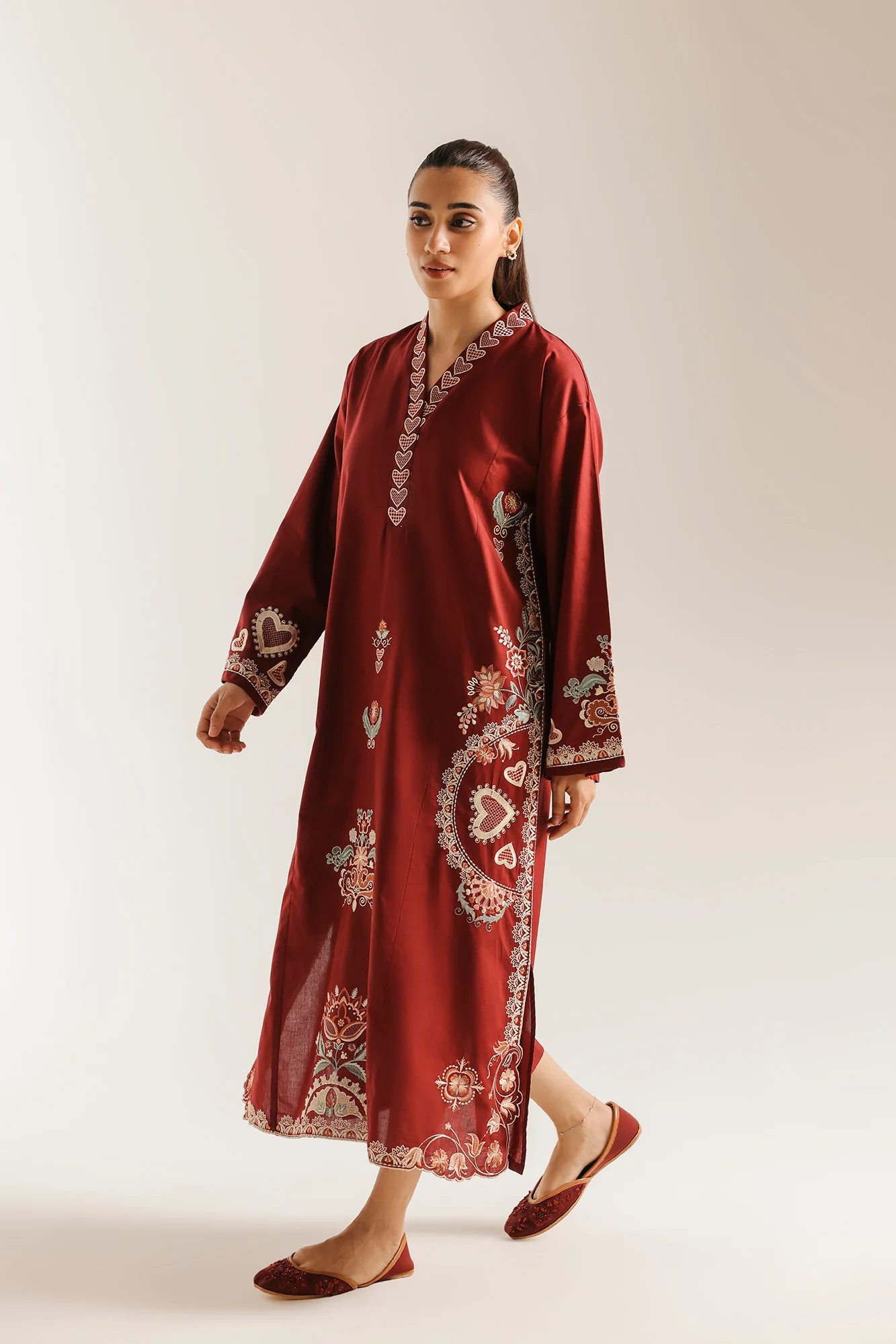 EMBROIDERED SHIRT (E7836/102/304)