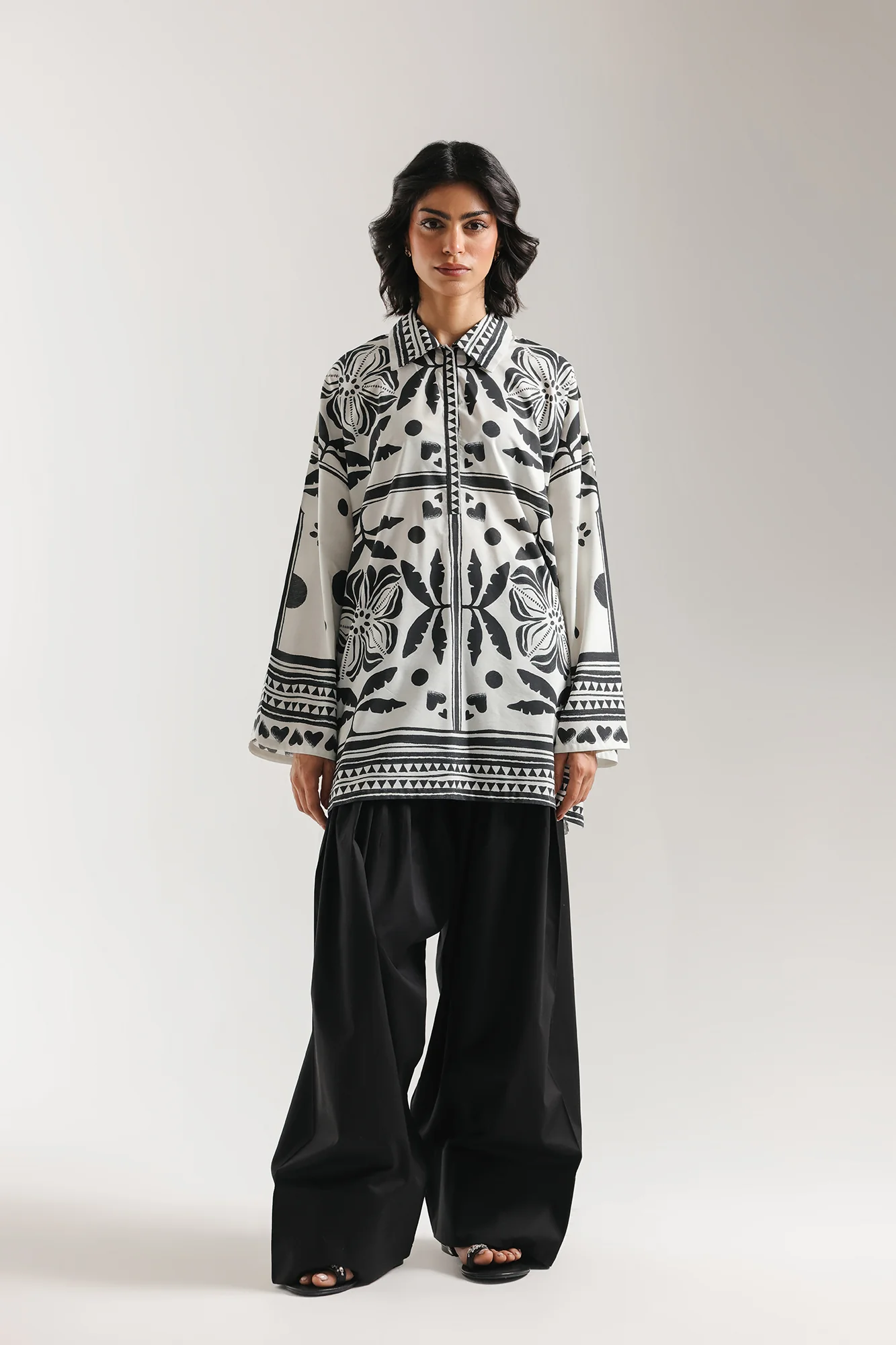 PRINTED KURTI (E7935/102/001) - Image 2