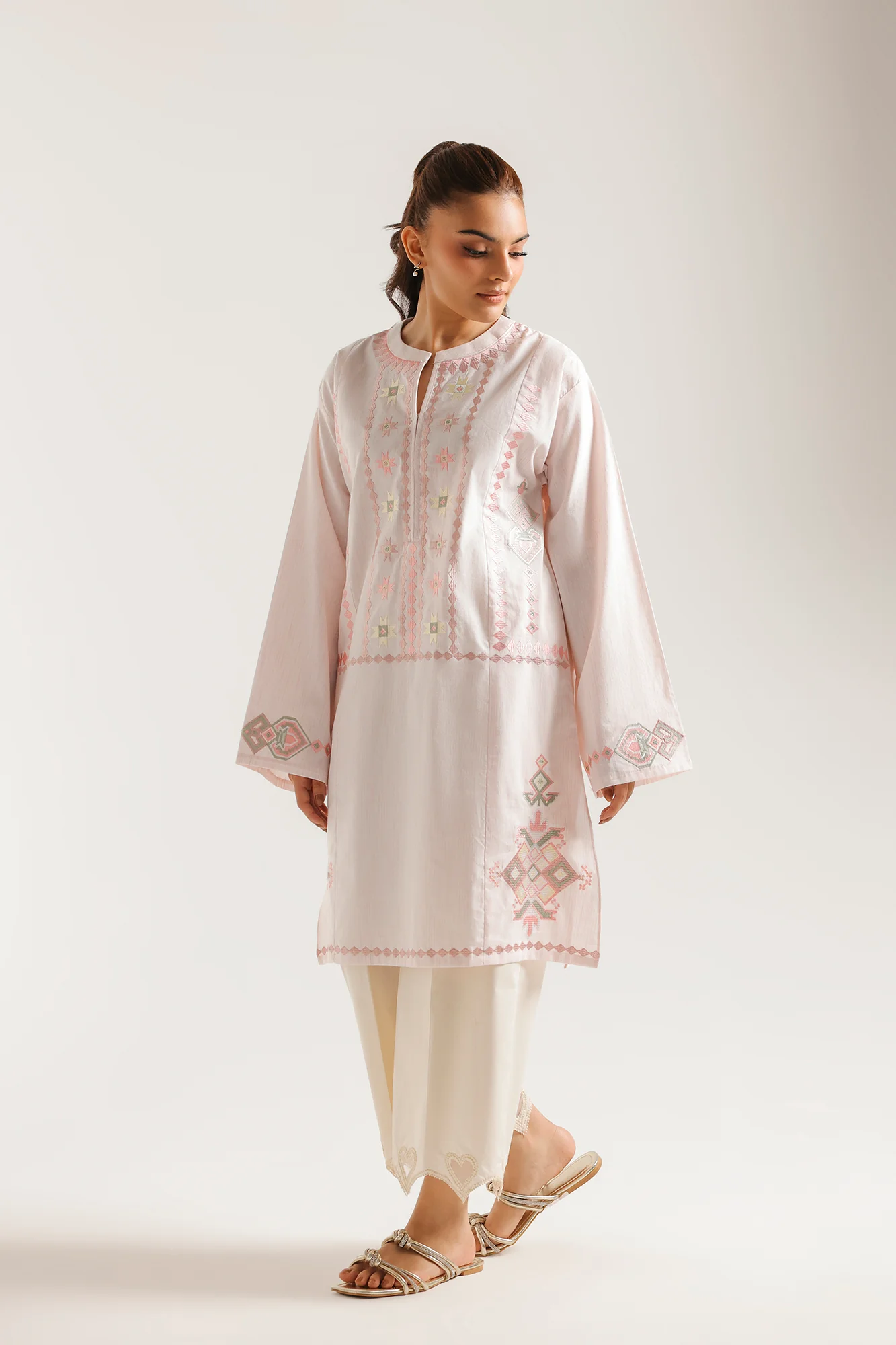 EMBROIDERED KURTI (E7963/102/427) - Image 3