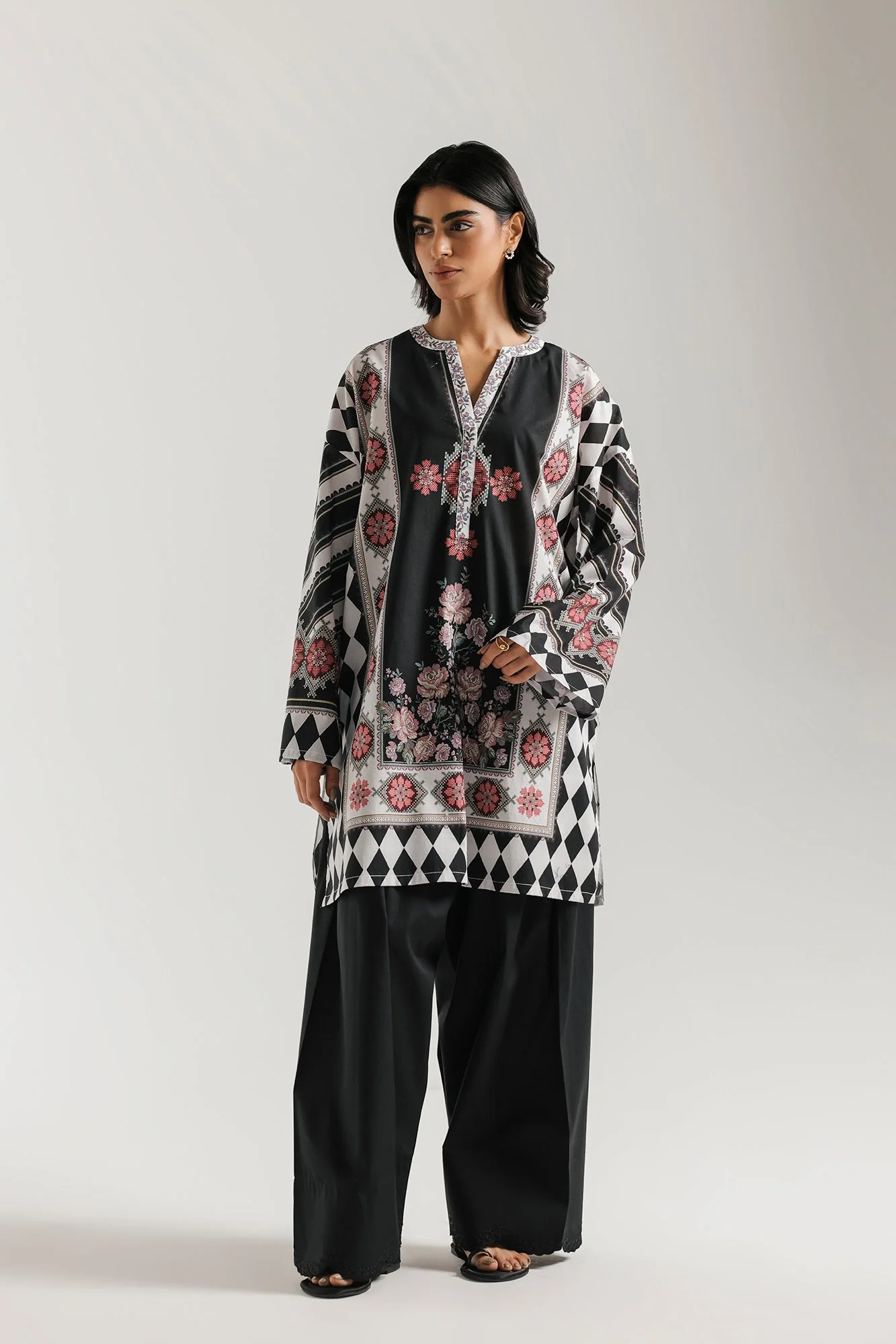 PRINTED KURTI (E7995/102/902) - Image 2