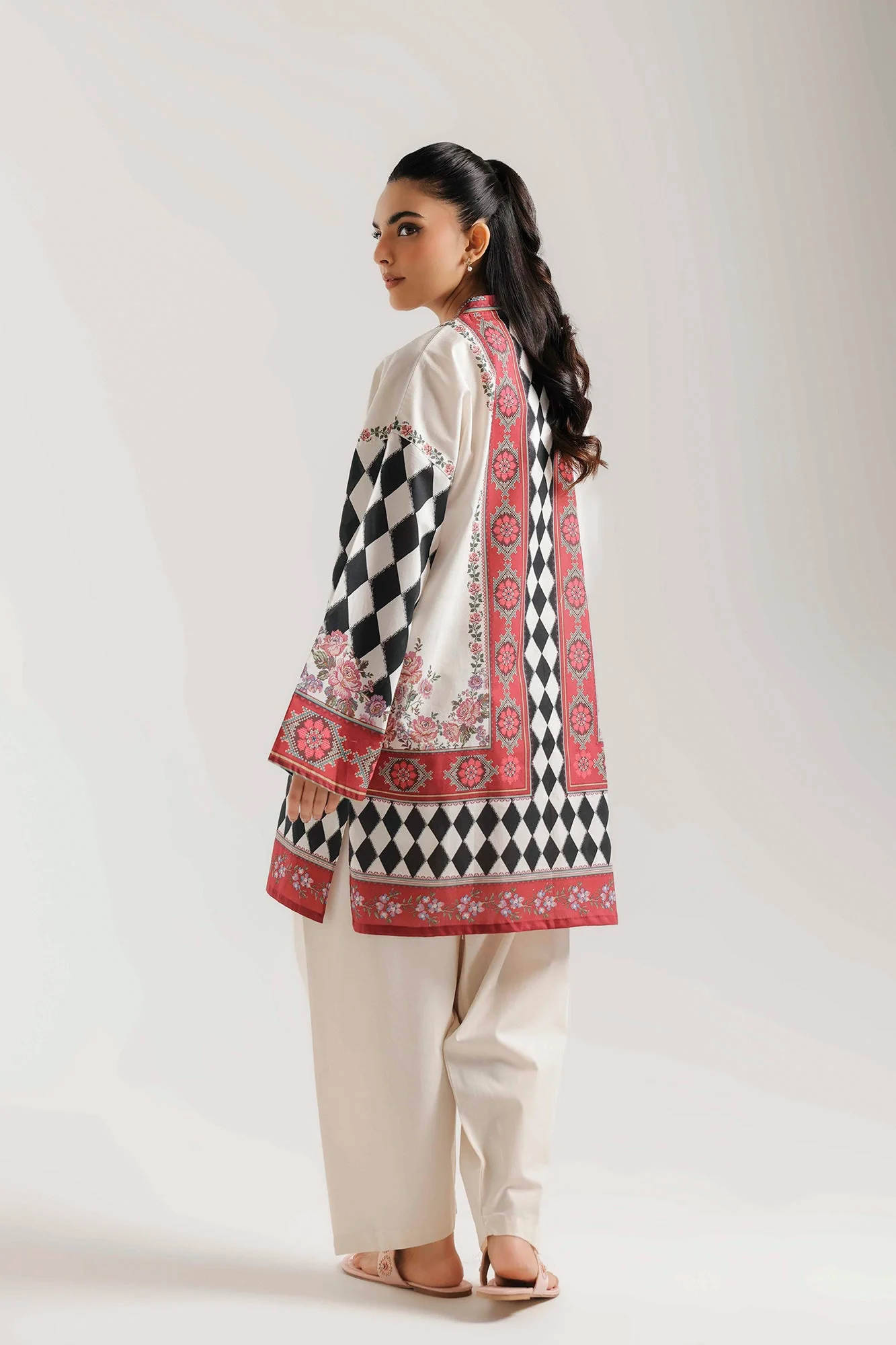 PRINTED KURTI (E7998/102/005) - Image 3