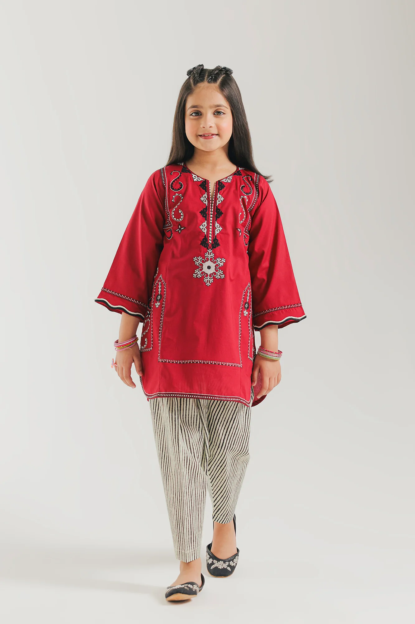 EMBROIDERED SUIT (E1568/402/416 E1568/302/416) - Image 2