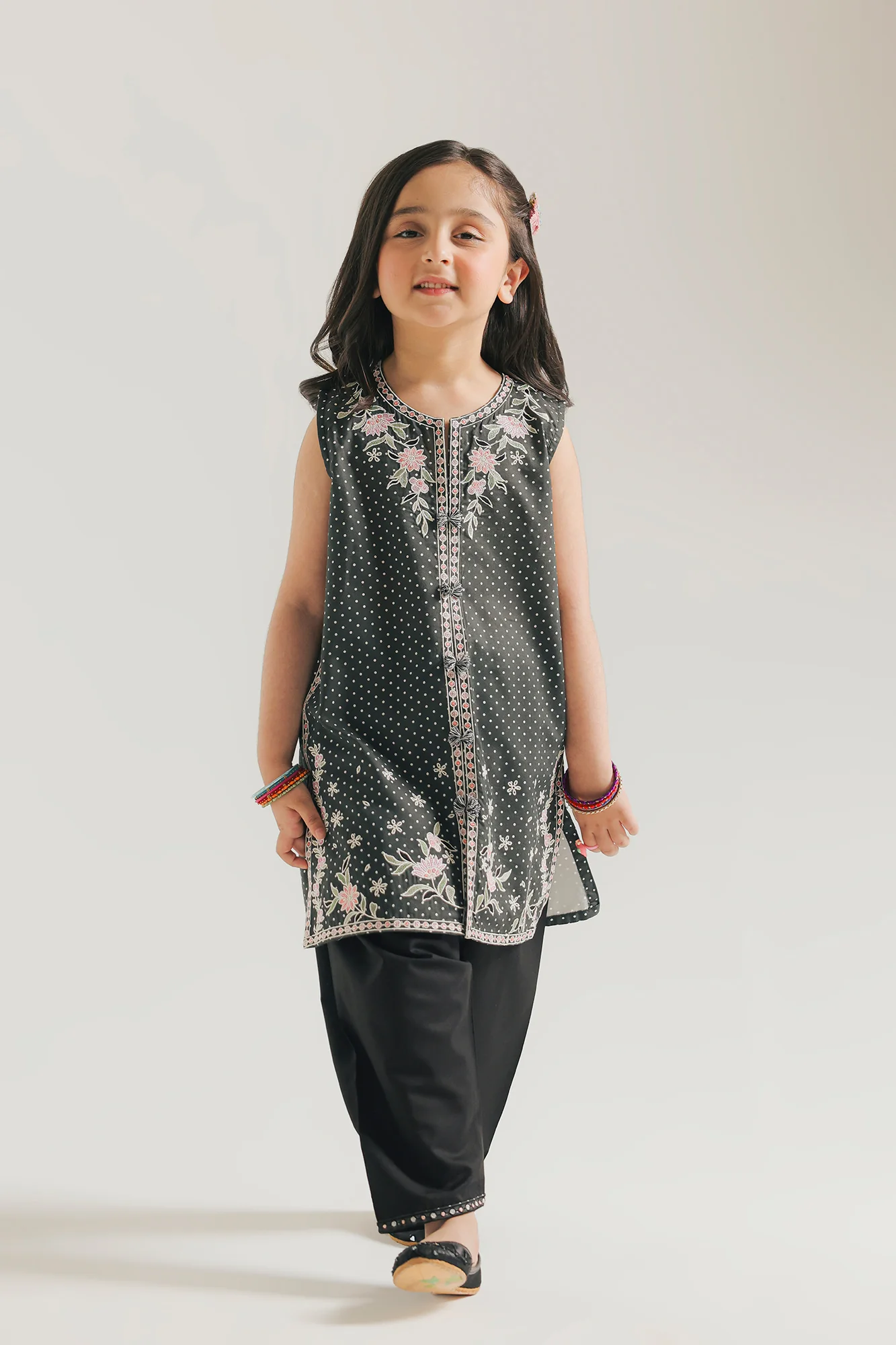 EMBROIDERED SUIT (E1617/402/901 E1617/302/901)