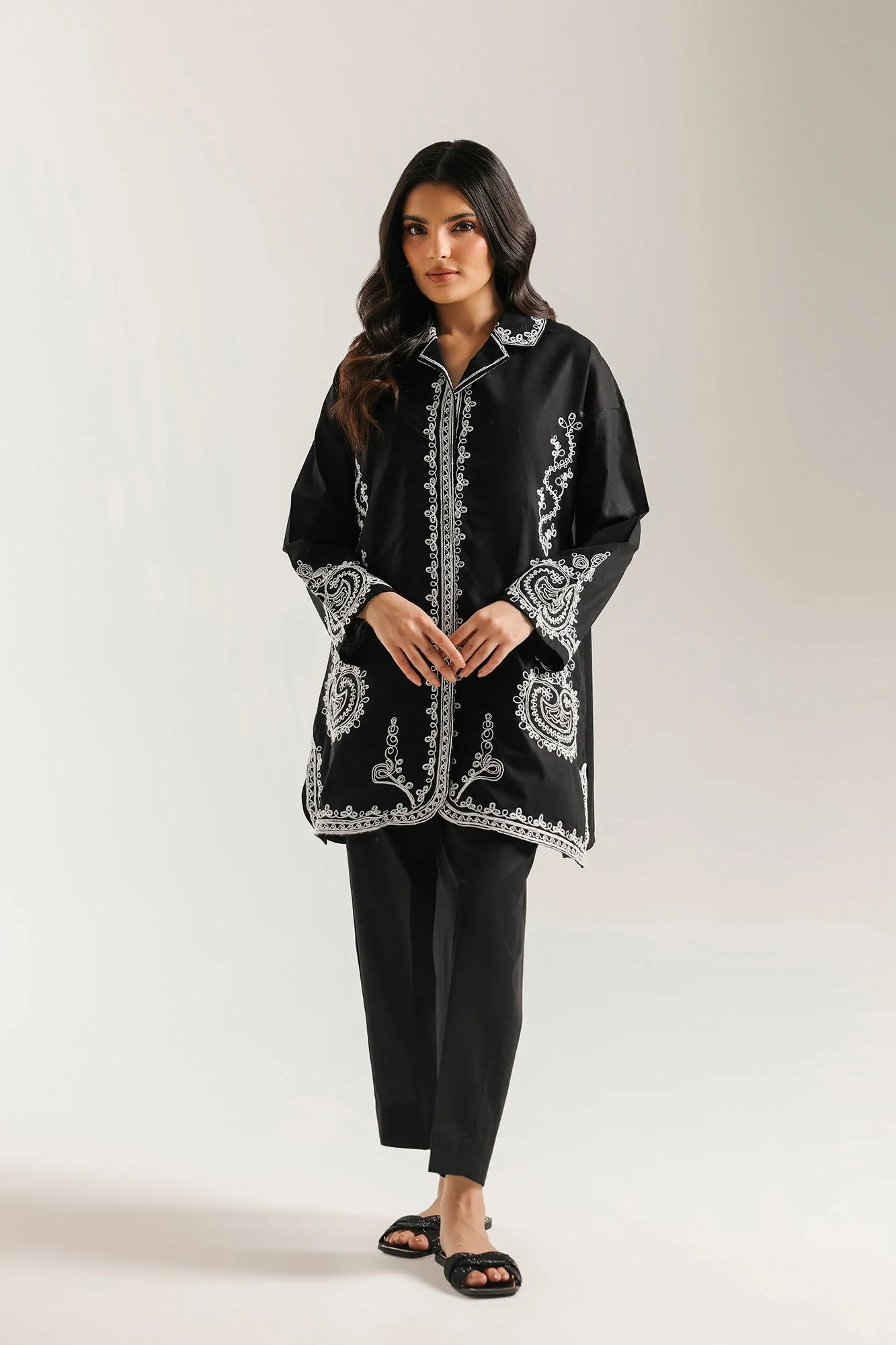 EMBROIDERED SUIT (E7607/102/902) - Image 2