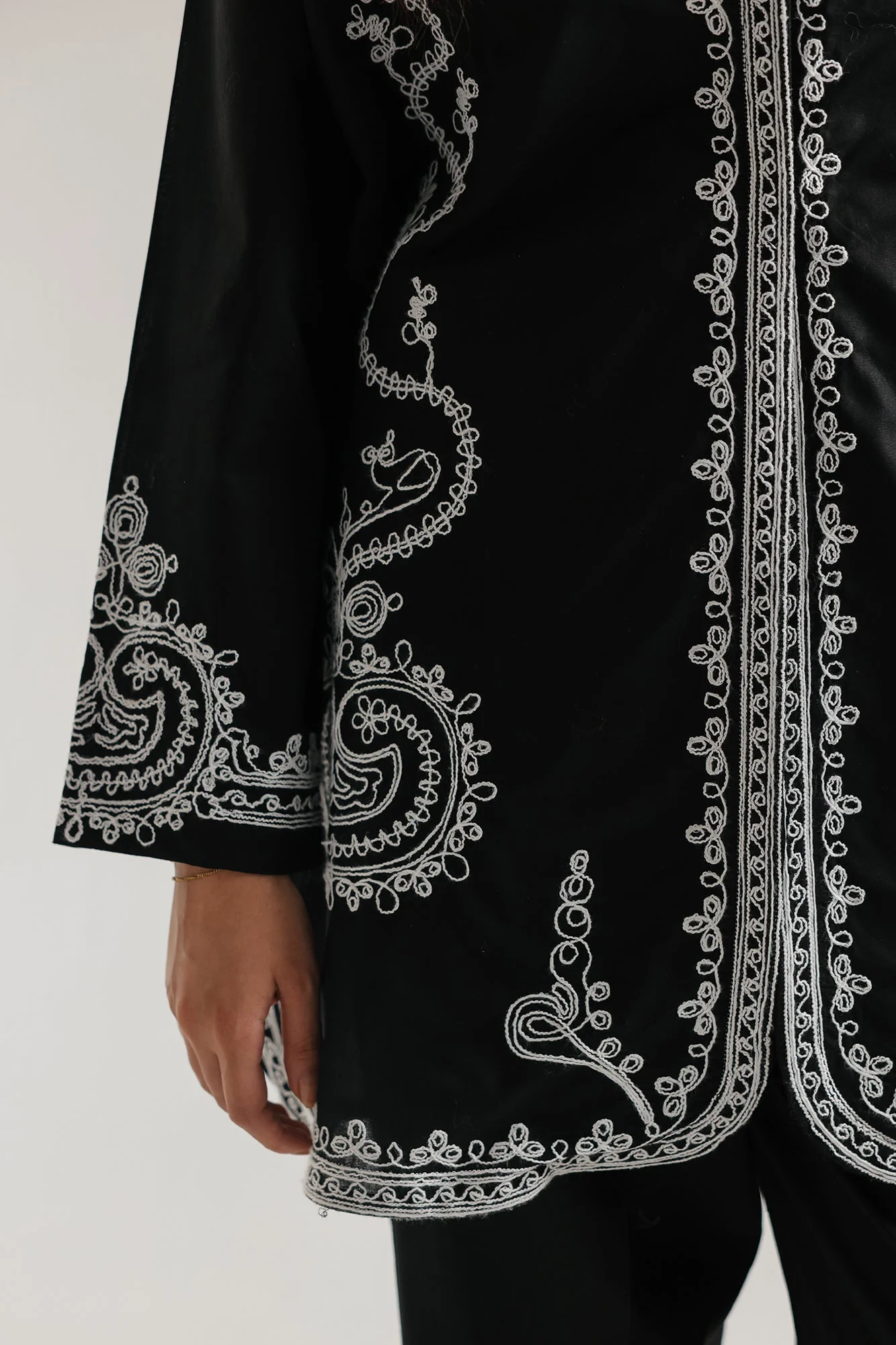 EMBROIDERED SUIT (E7607/102/902) - Image 6