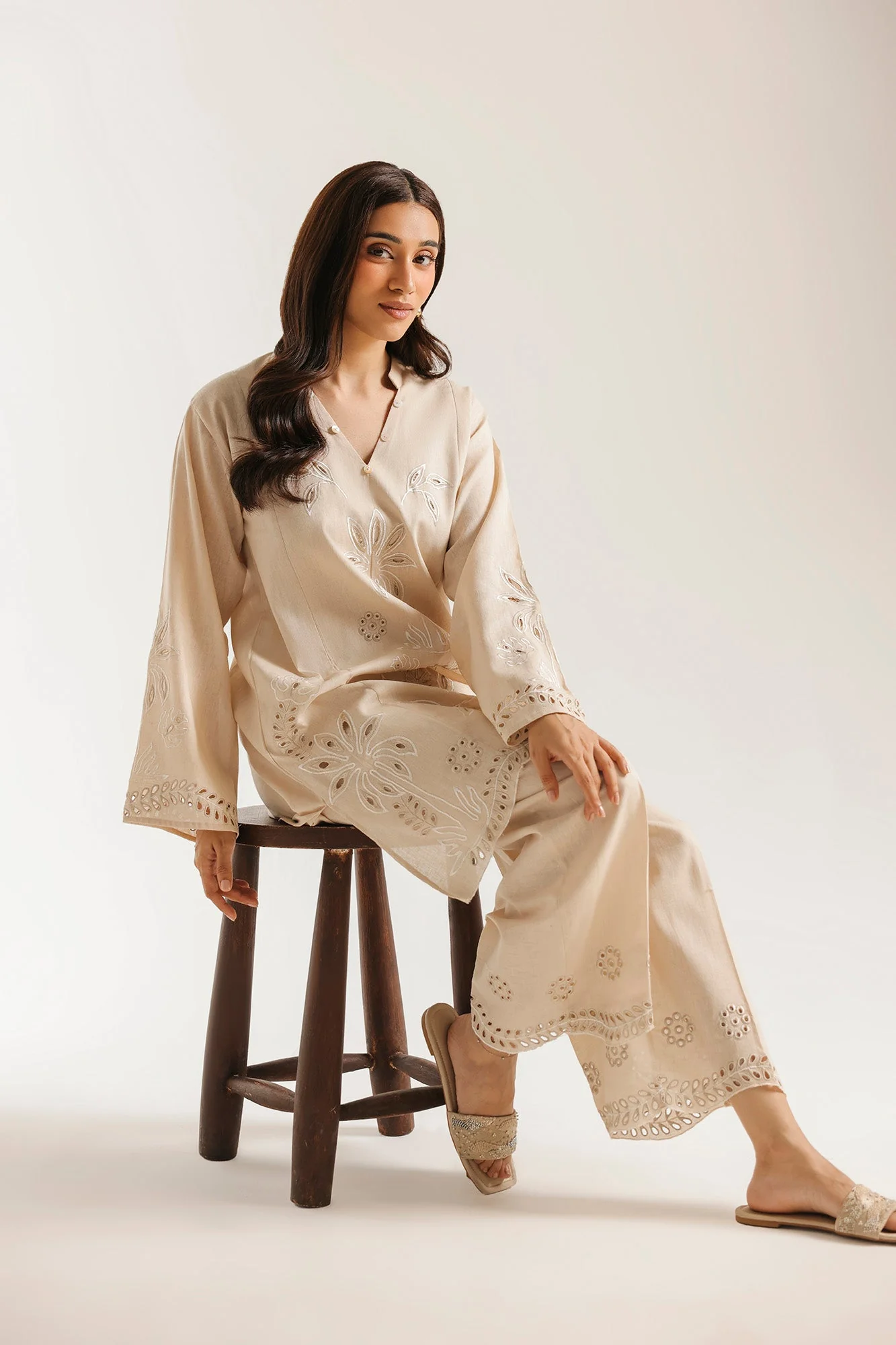 EMBROIDERED SUIT (E7637/102/004) - Image 6
