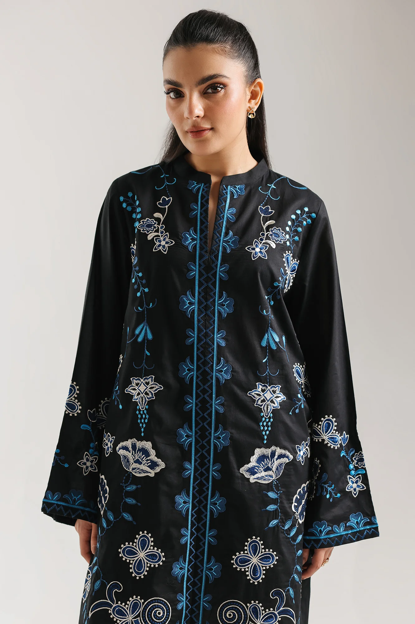 EMBROIDERED SUIT (E7752/102/902) - Image 4