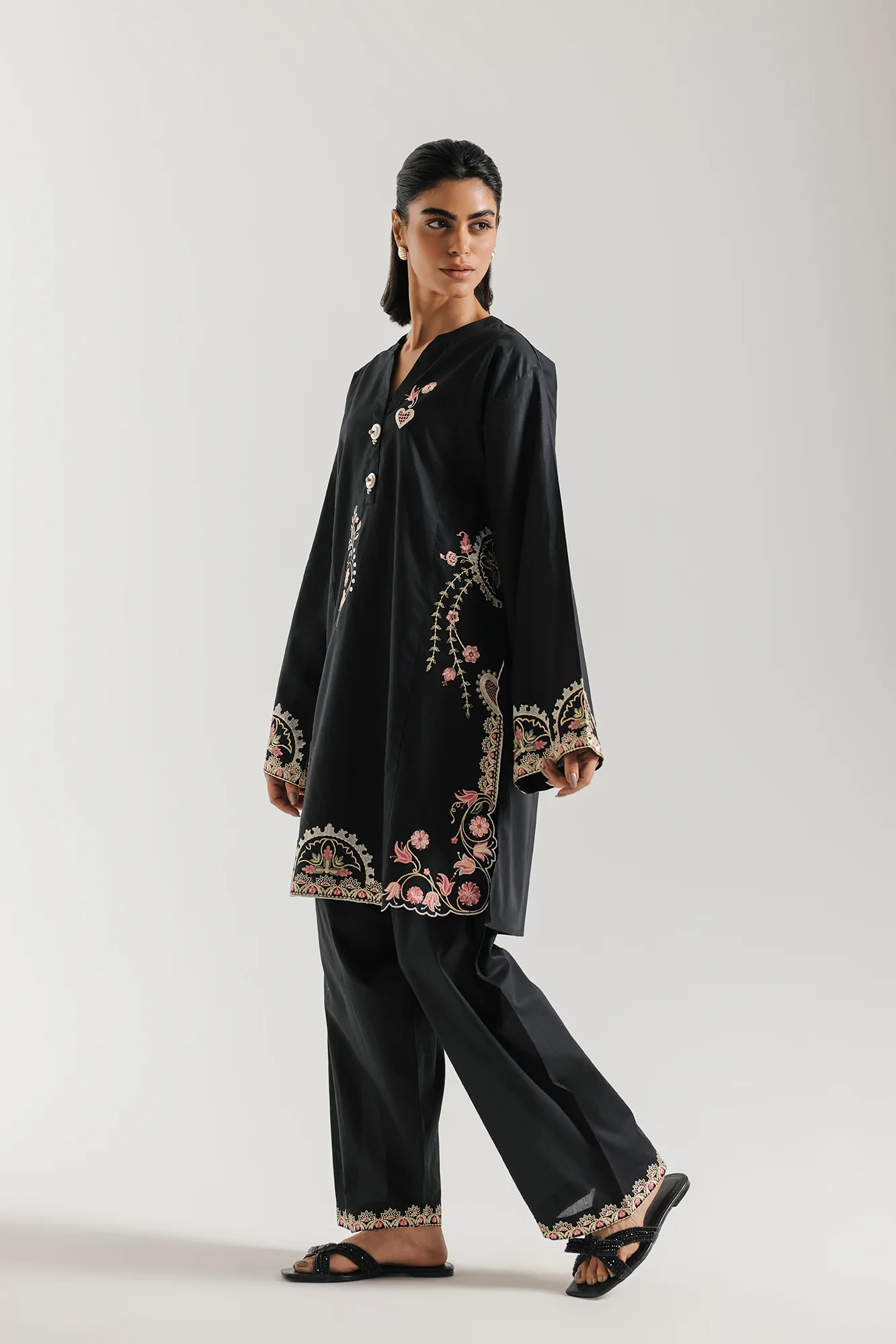 EMBROIDERED SUIT (E7783/102/902) - Image 3