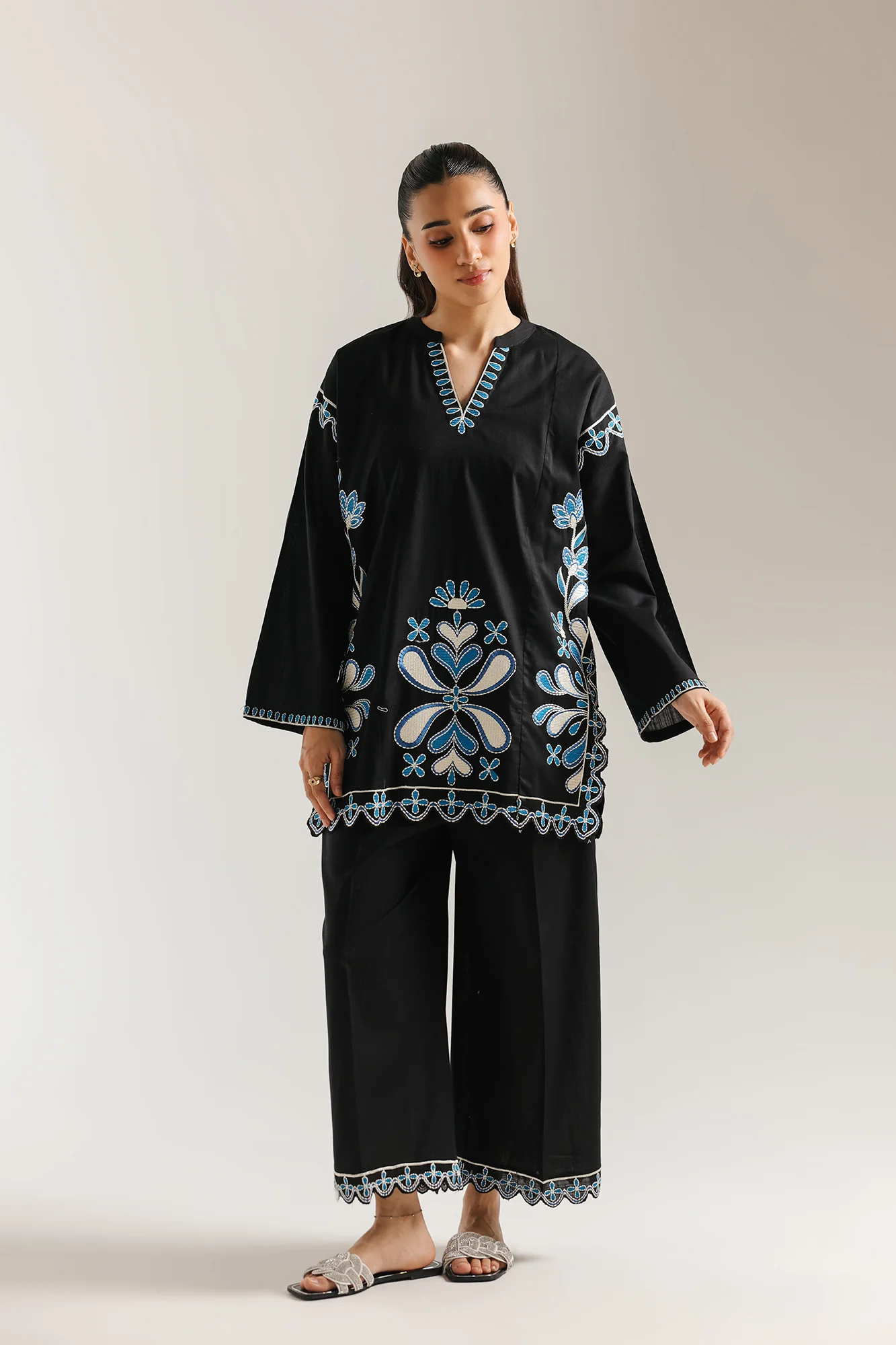EMBROIDERED SUIT (E7792/102/902) - Image 2