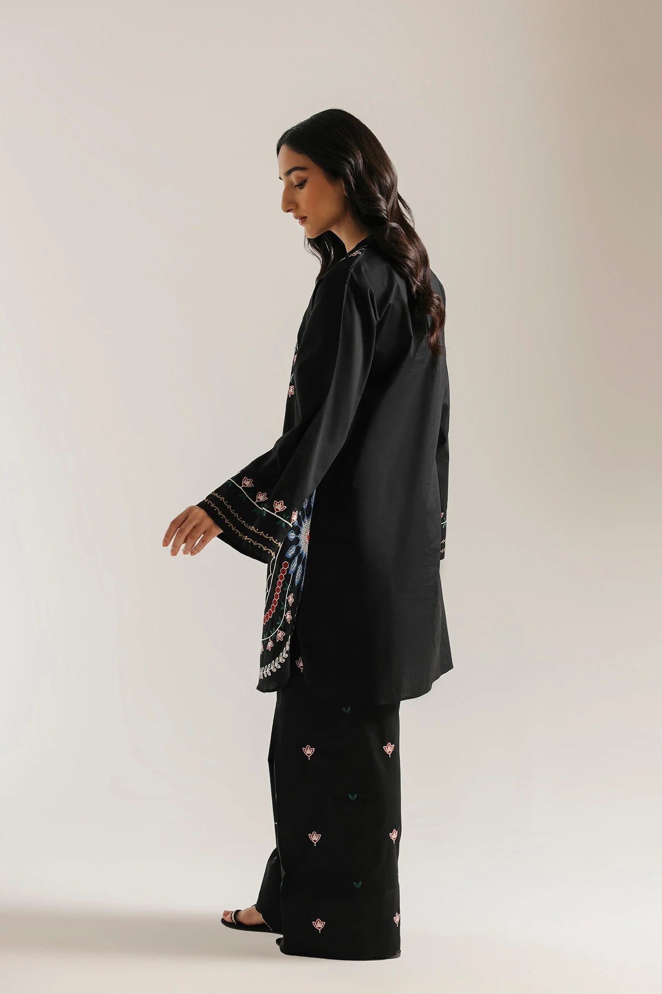 EMBROIDERED SUIT (E7830/102/902) - Image 3