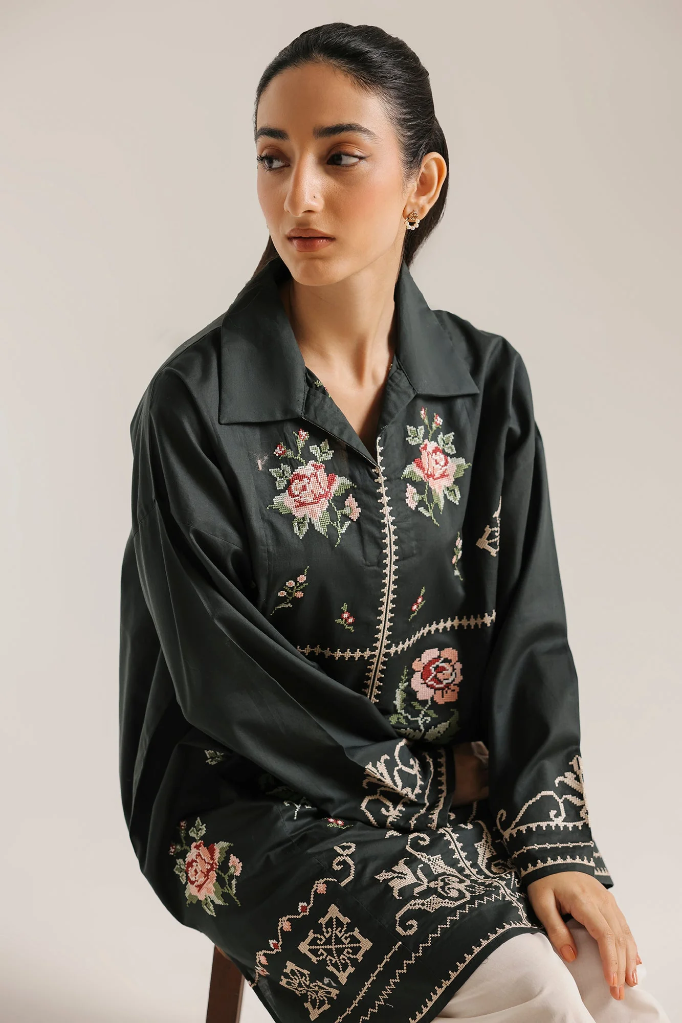 EMBROIDERED SUIT (E7839/102/704) - Image 6