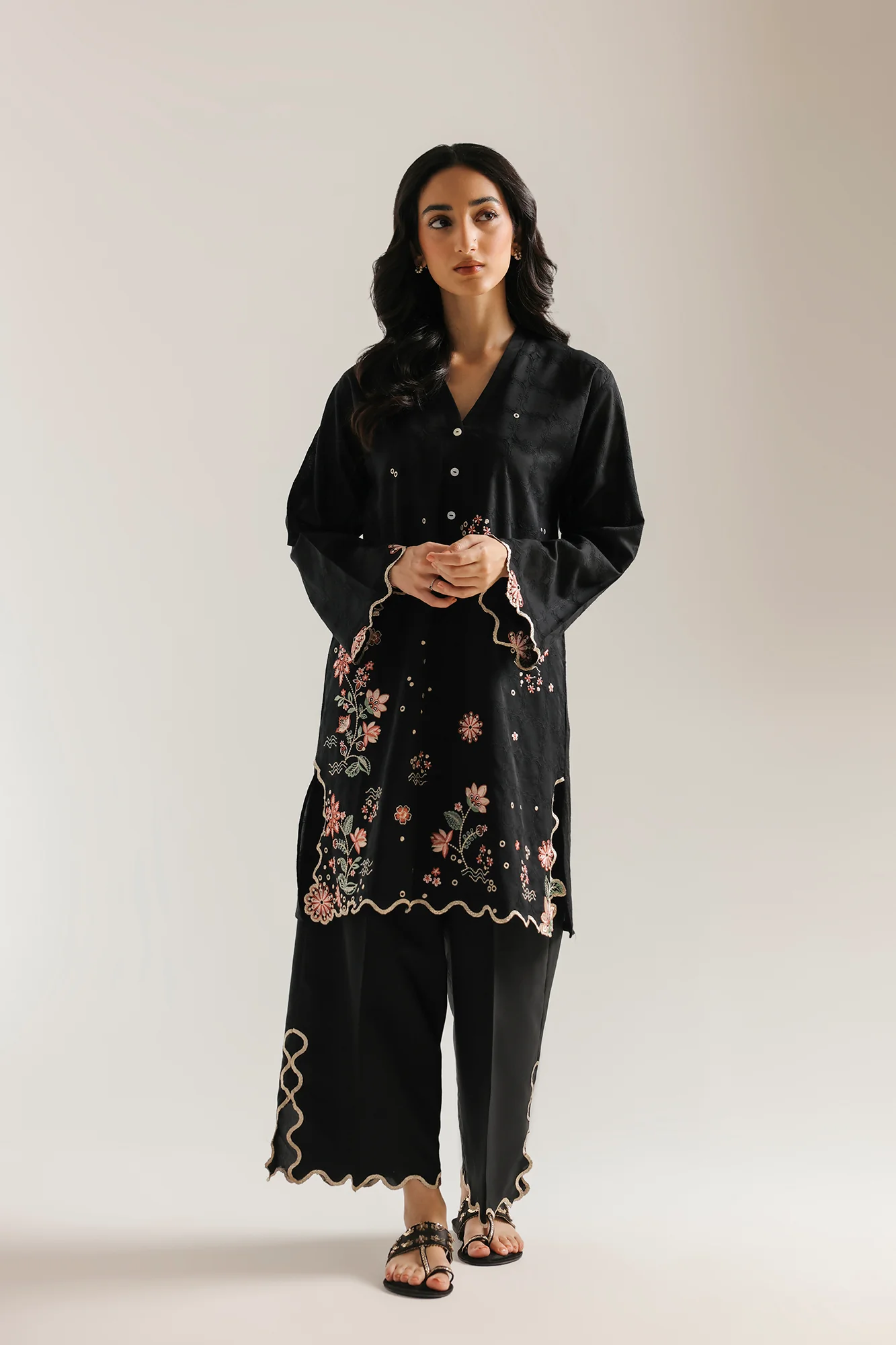 EMBROIDERED SUIT (E7846/102/902) - Image 2