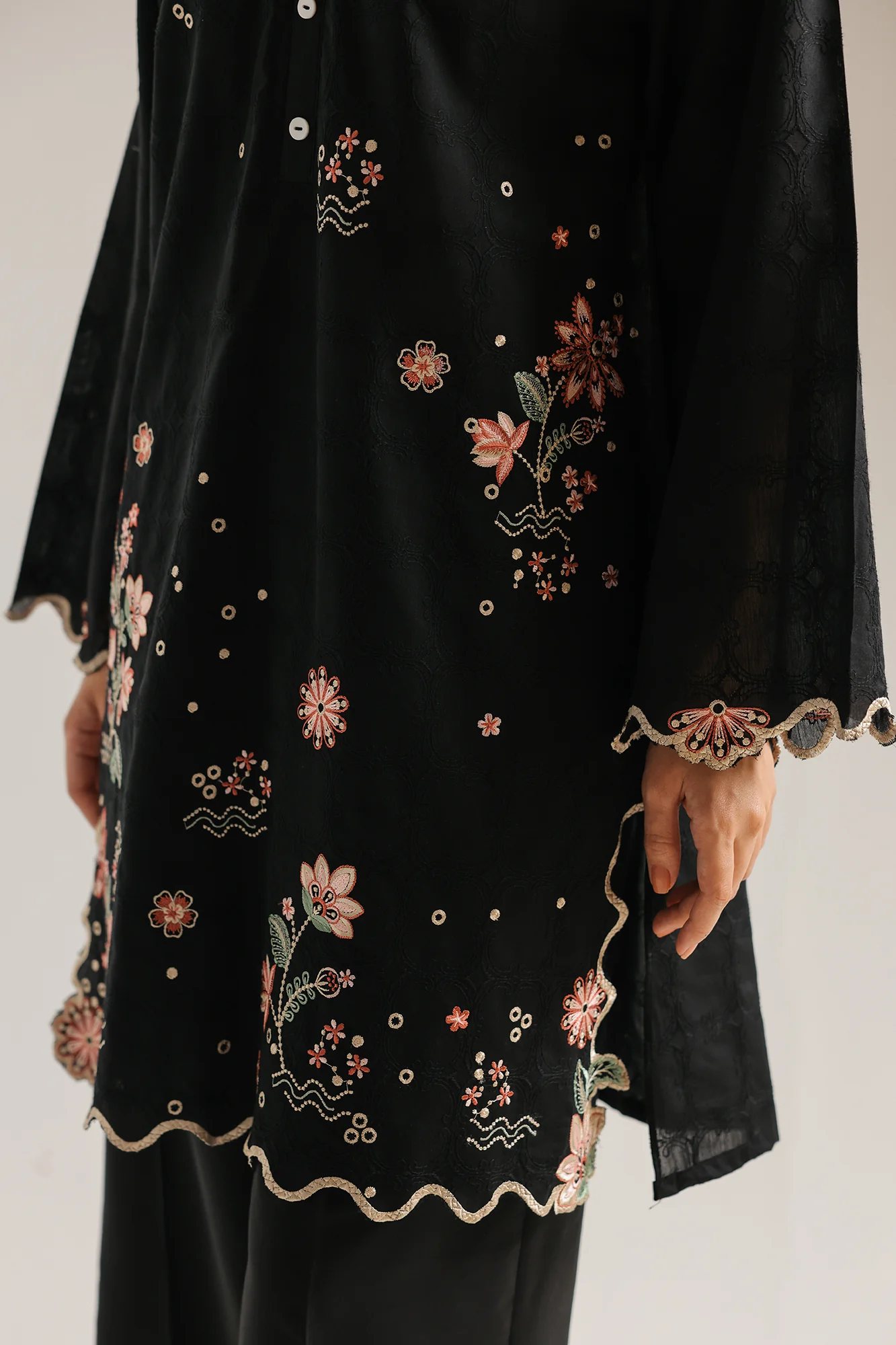 EMBROIDERED SUIT (E7846/102/902) - Image 6