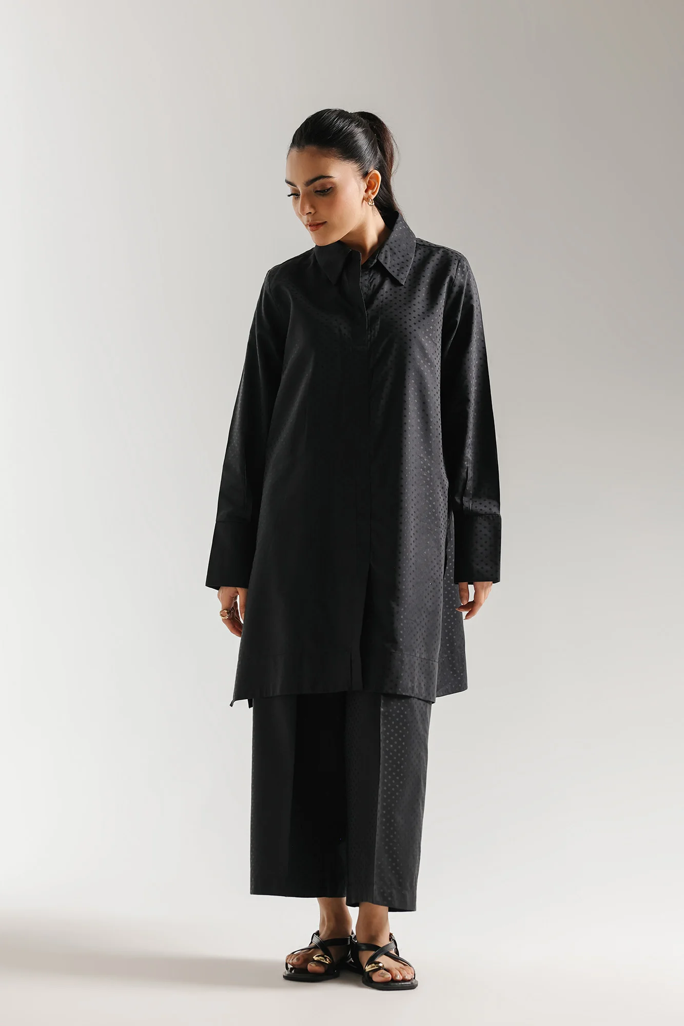 SOLID SUIT (E8121/102/902) - Image 2