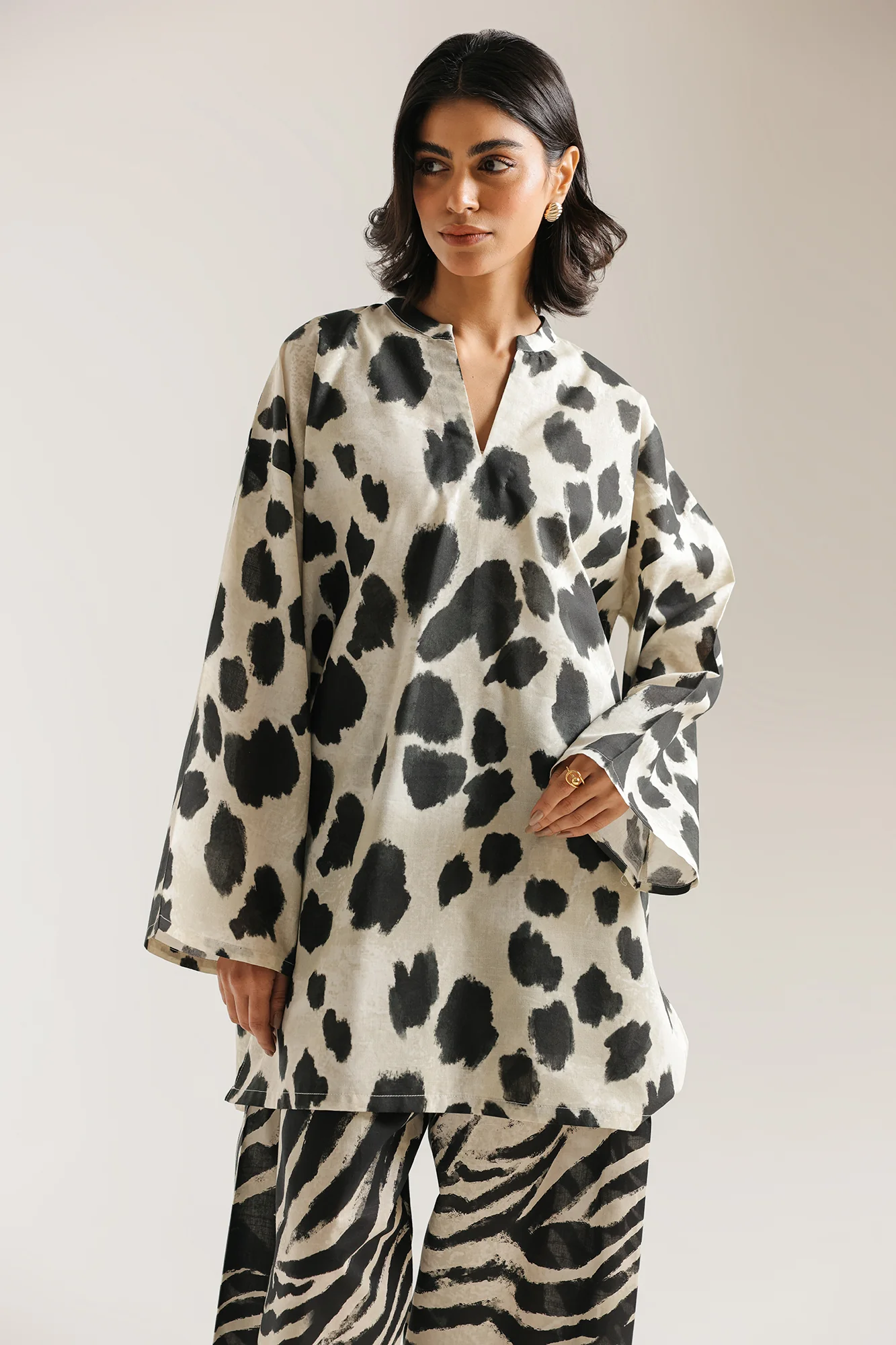 PRINTED SUIT (E8135/102/002) - Image 5