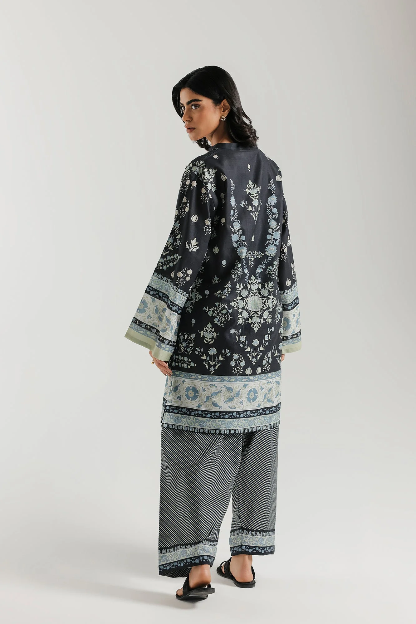 PRINTED SUIT (E8226/102/902) - Image 3