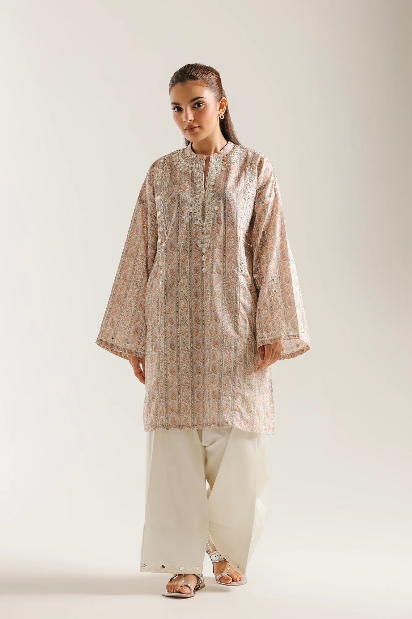 EMBROIDERED SUIT (E8233/102/005) - Image 2