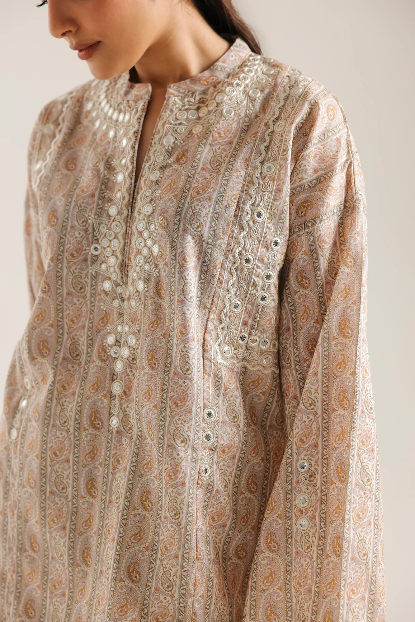 EMBROIDERED SUIT (E8233/102/005) - Image 6