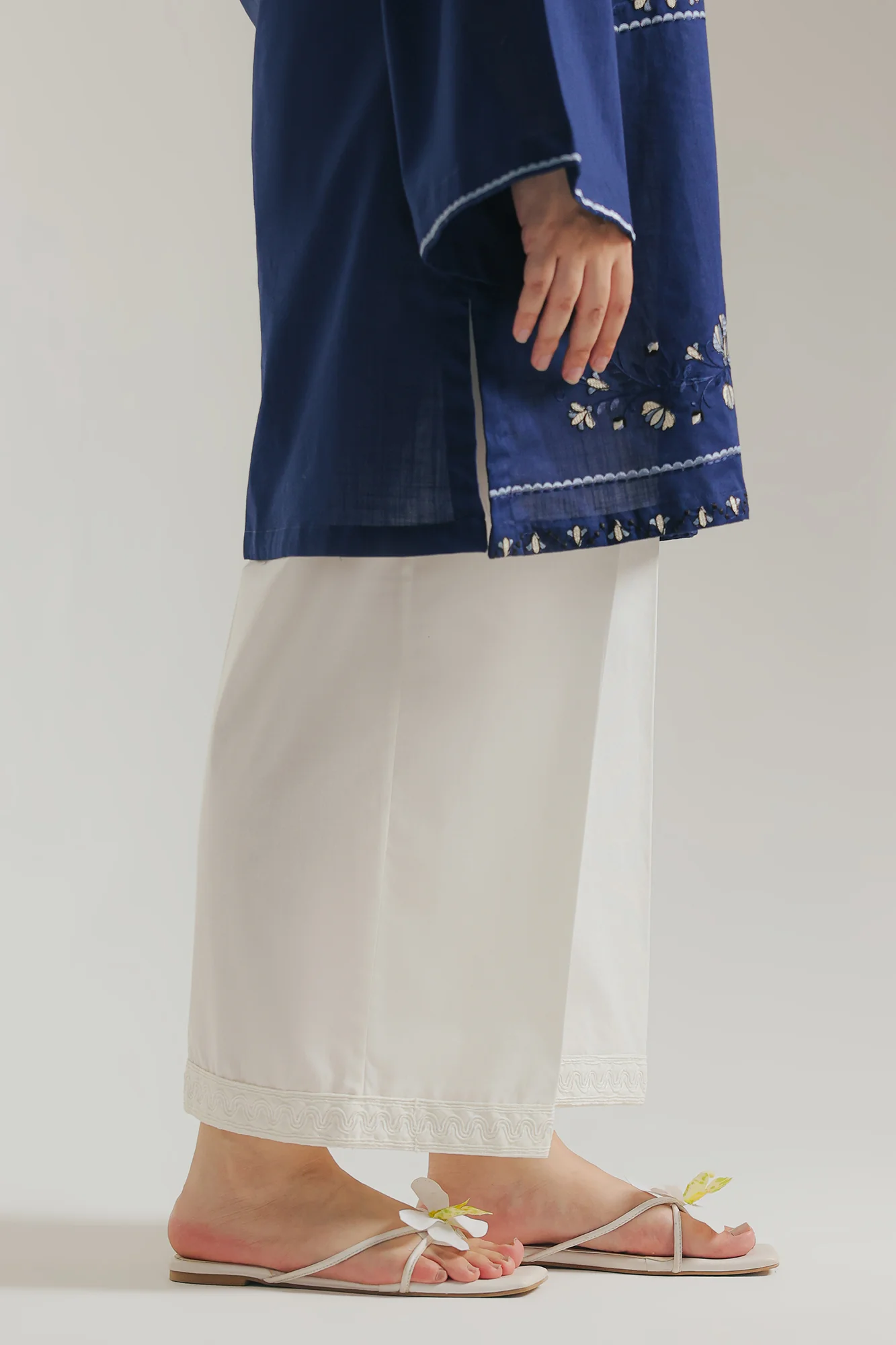 TROUSER (E7667/102/001) - Image 2
