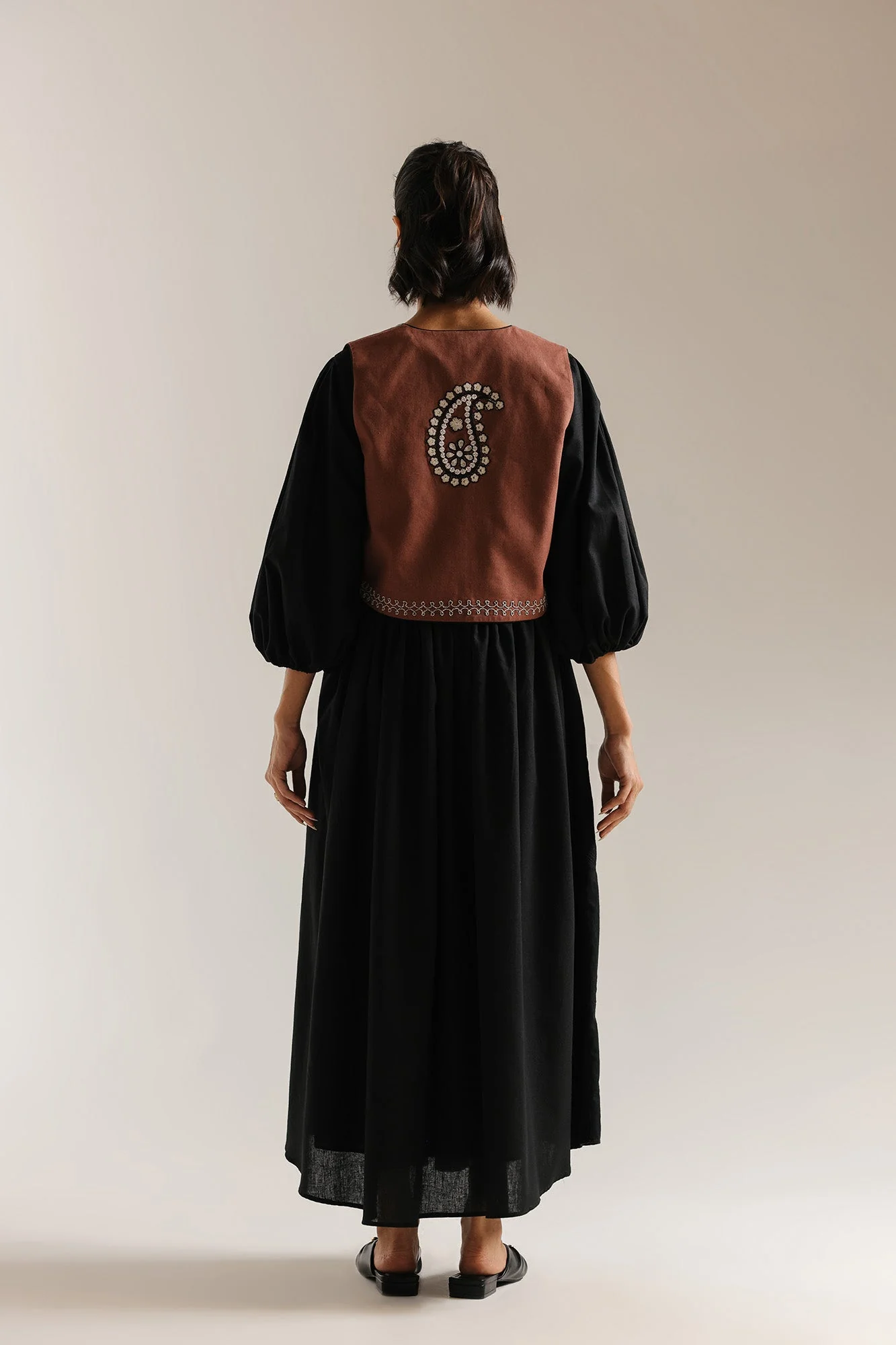 EMBROIDERED DRESS (E1013/101/901) - Image 4