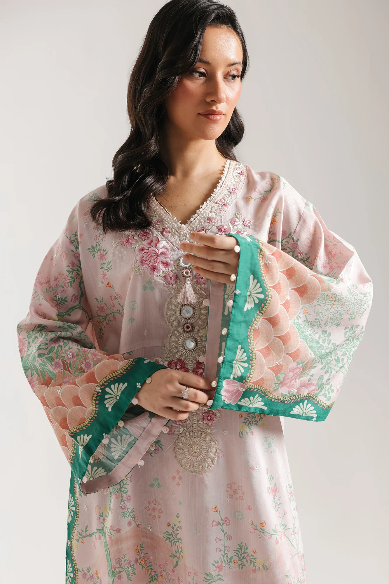 Sale Women Eastern - Up to 50% Off
