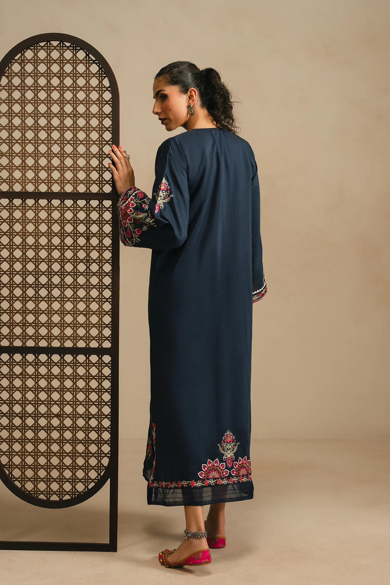 EMBROIDERED KAFTAN (E4390/103/619) - Image 4
