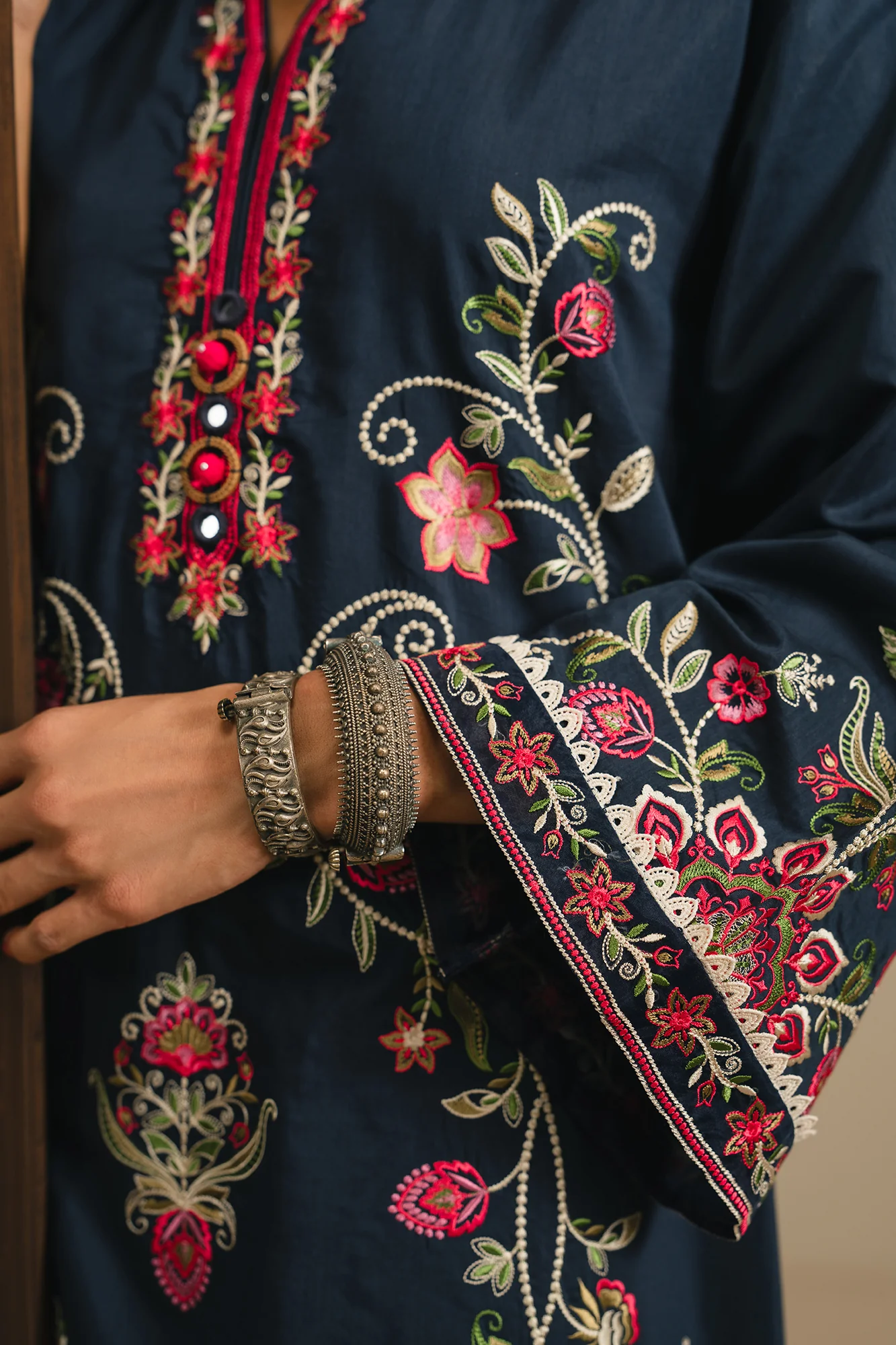 EMBROIDERED KAFTAN (E4390/103/619) - Image 7