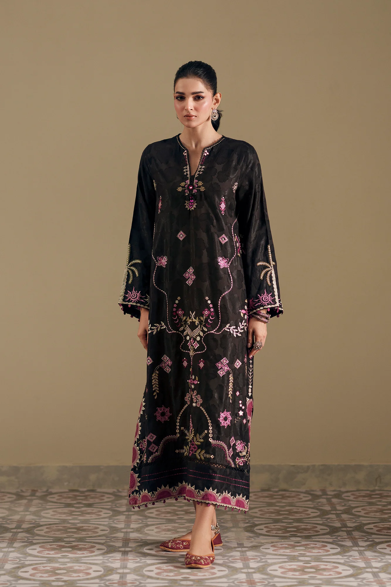 EMBROIDERED KAFTAN (E4395/103/902) - Image 2