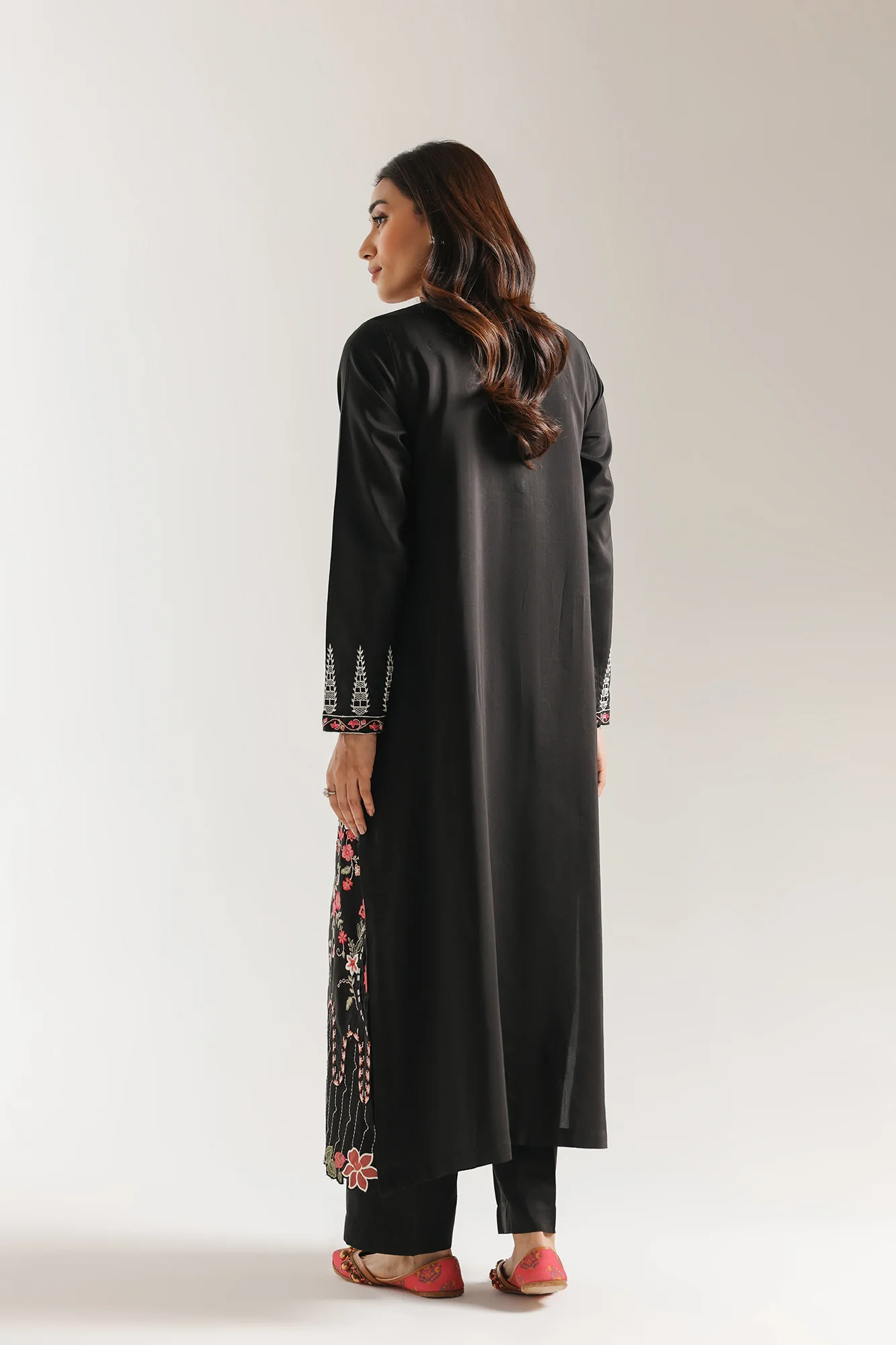 EMBROIDERED SUIT (E4013/103/901) - Image 4