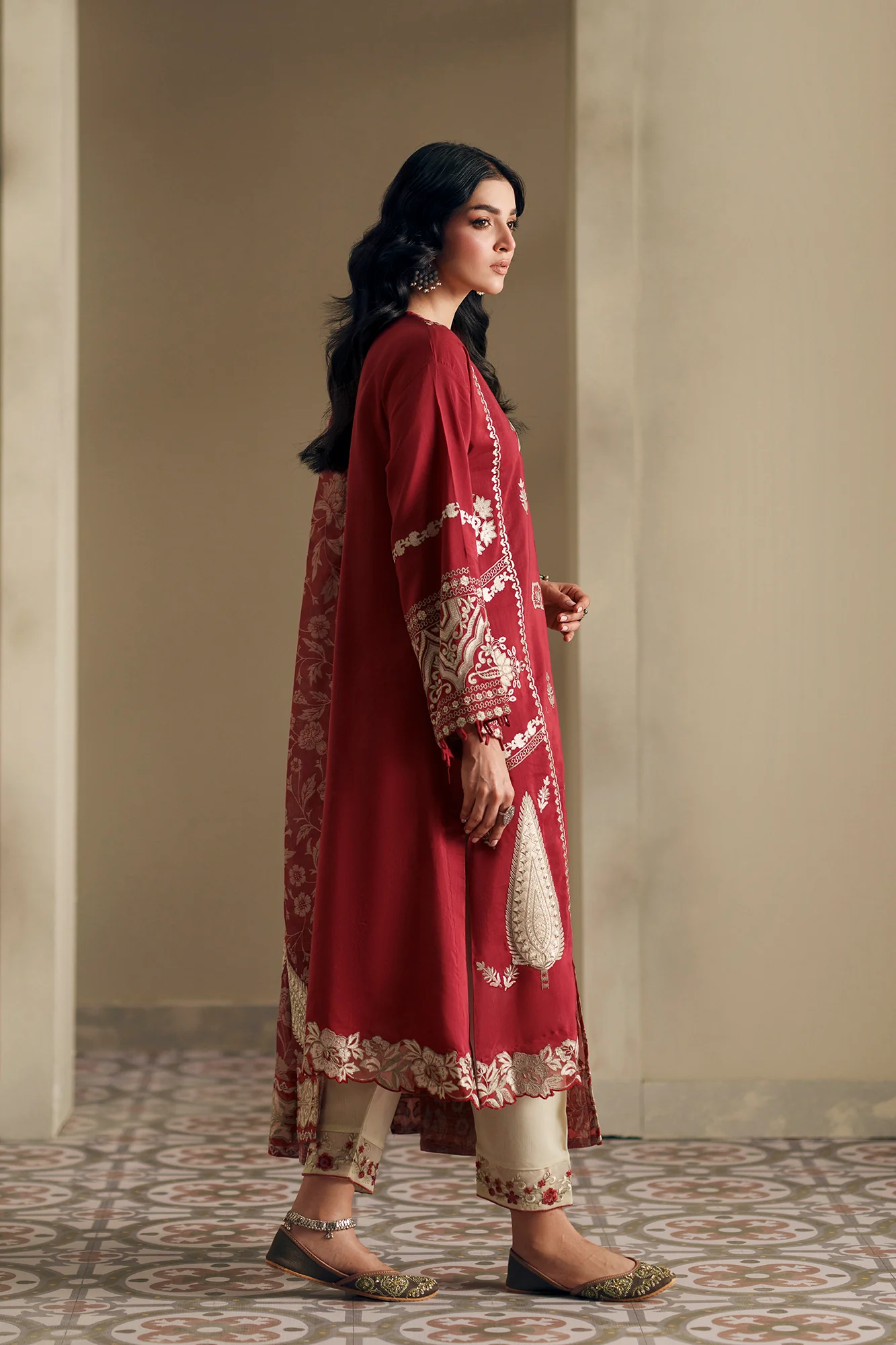 EMBROIDERED SUIT (E4053/103/301) - Image 4