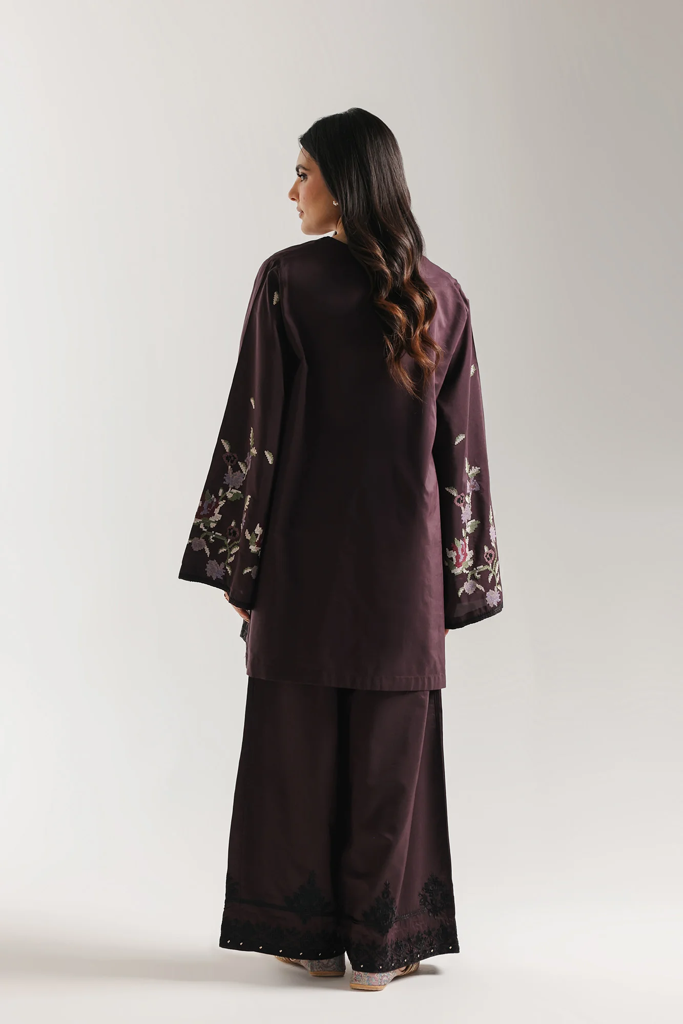 EMBROIDERED SUIT (E4092/103/516) - Image 4