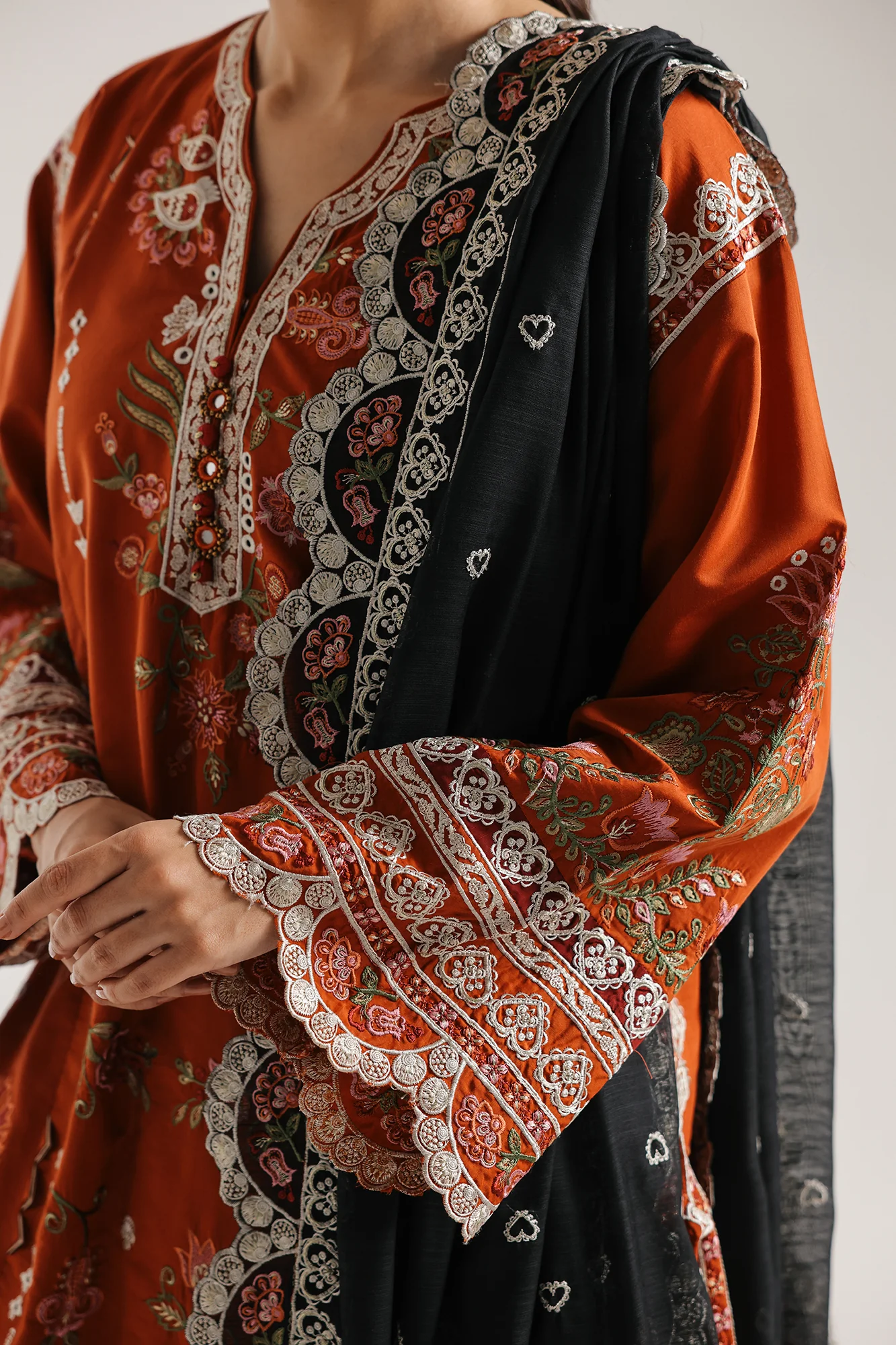 EMBROIDERED SUIT (E4141/103/204) - Image 6