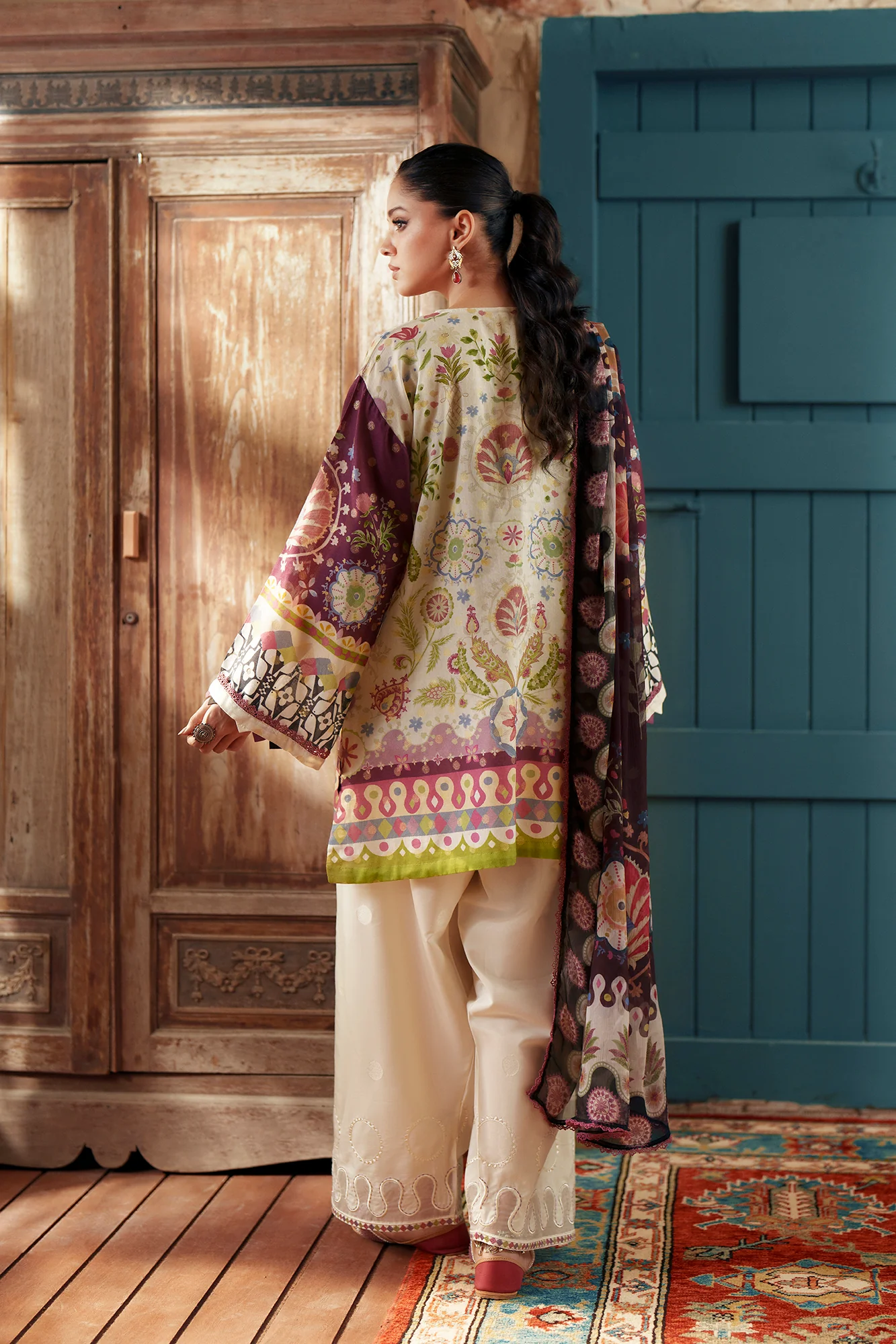 EMBROIDERED SUIT (E4193/103/005) - Image 3