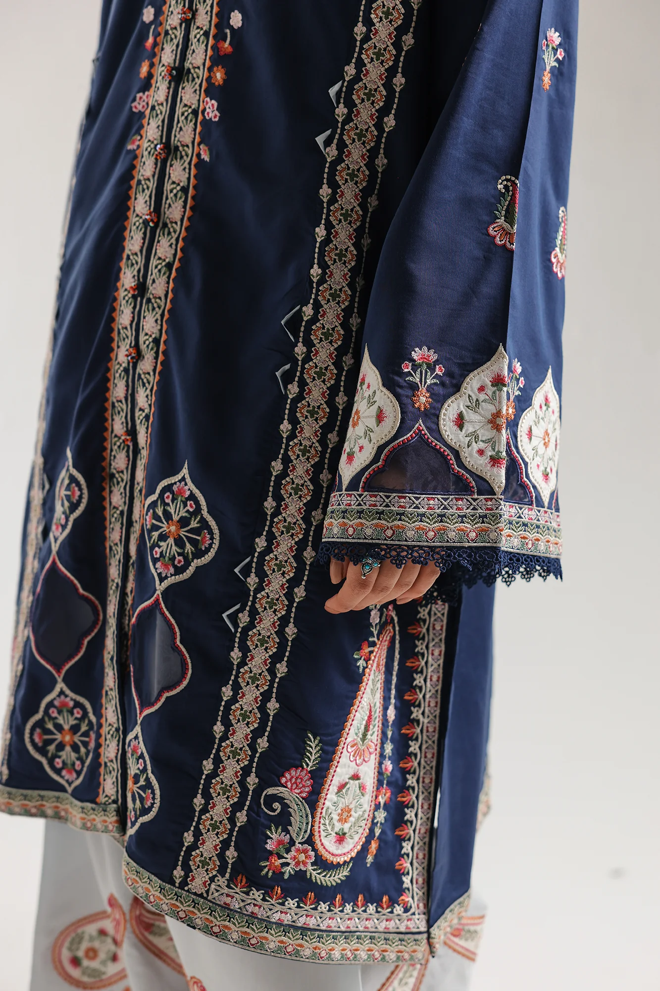 EMBROIDERED SUIT (E4239/103/603) - Image 6