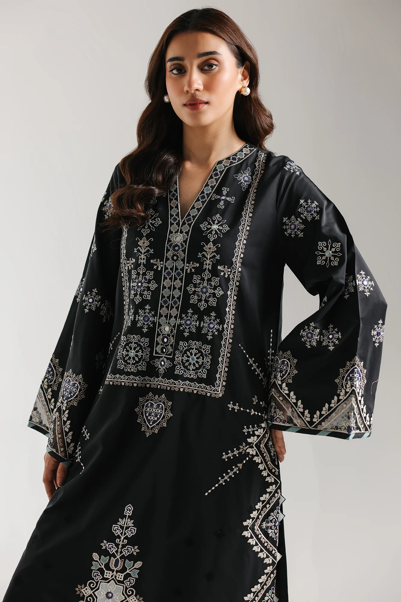 EMBROIDERED SUIT (E4253/103/901) - Image 5